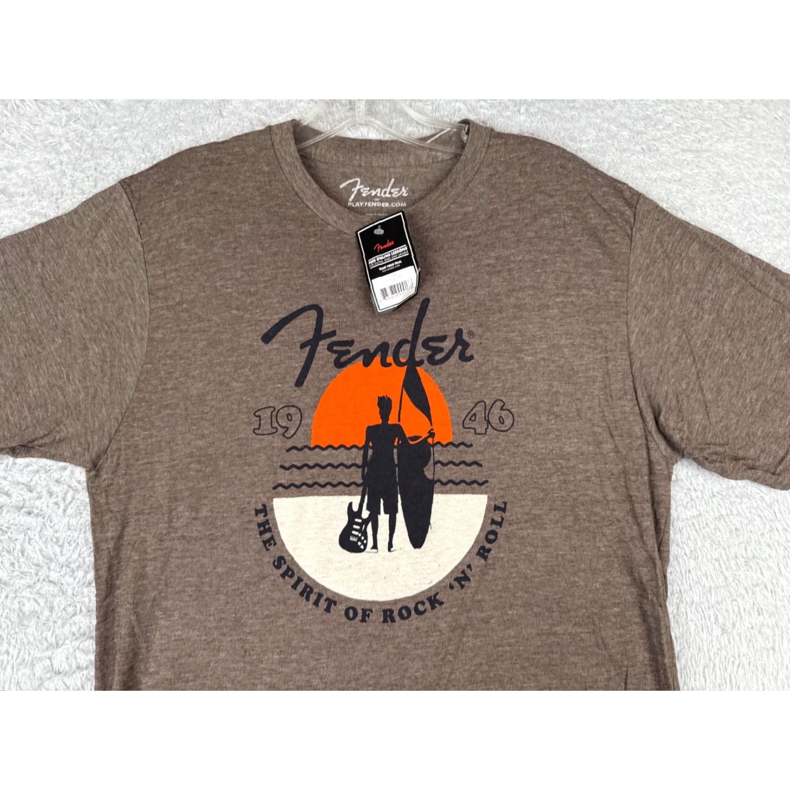 Fender Fender Shirt Men Medium Olive Sunset guitar Spirit Of Rock And Roll TAGS Size US M / EU 48-50 / 2 - 4 Thumbnail