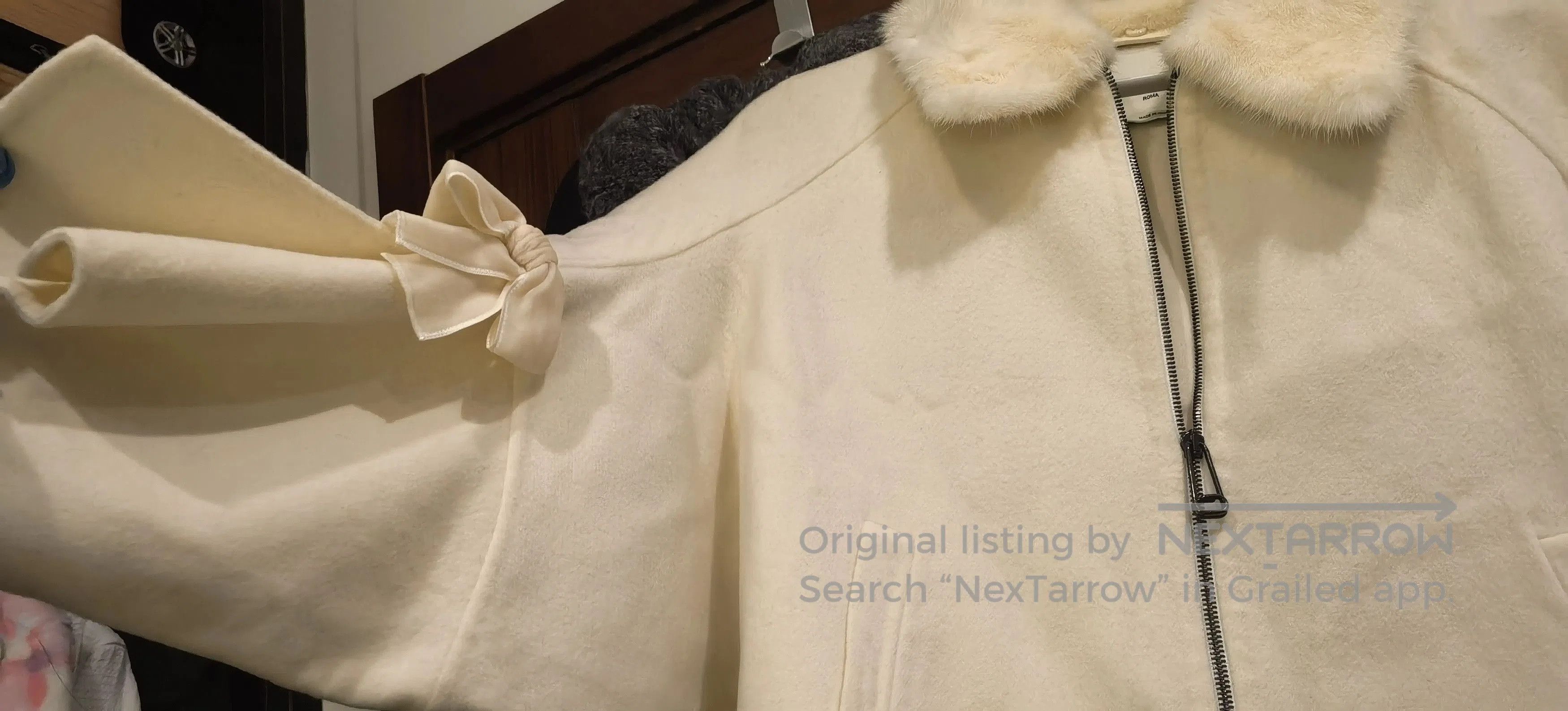 Fendi fendi wool cape coat with unique collar. Size US XS / EU 42 / 0 - 2 Thumbnail
