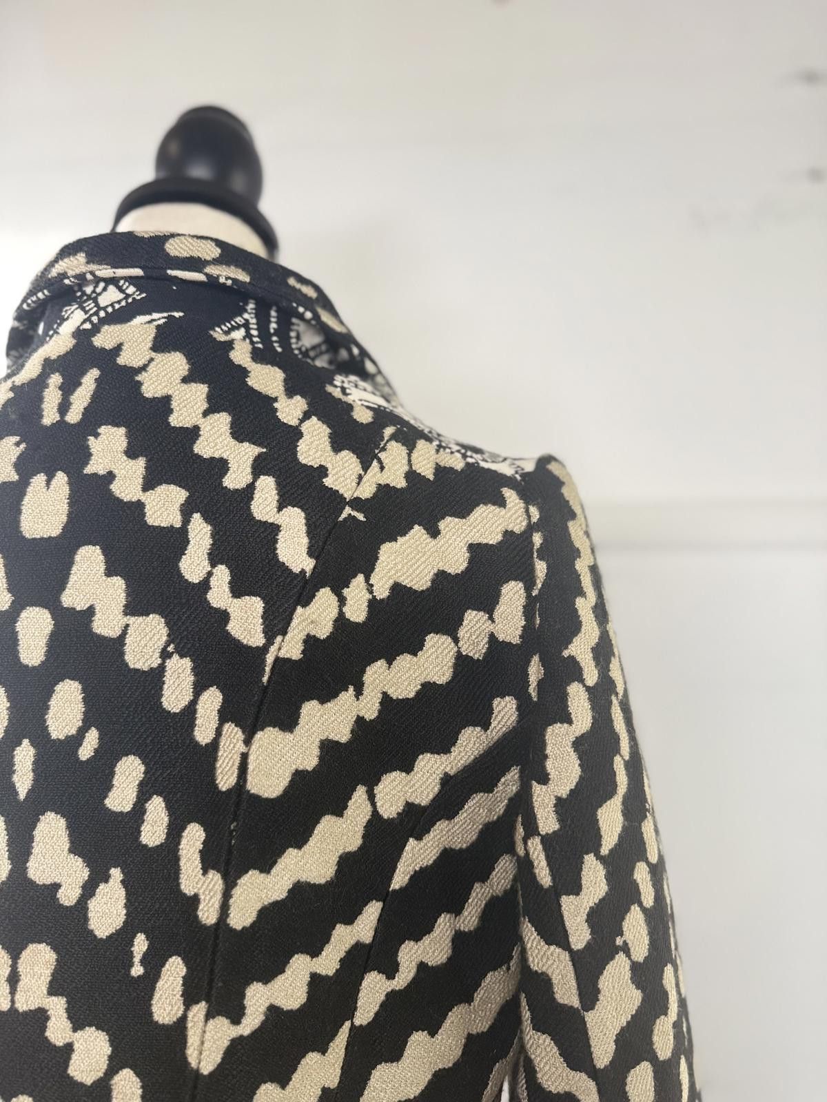 Desigual Desigual Bold Graphic Striped Black & Ivory Print Coat Size ONE SIZE - 7 Thumbnail