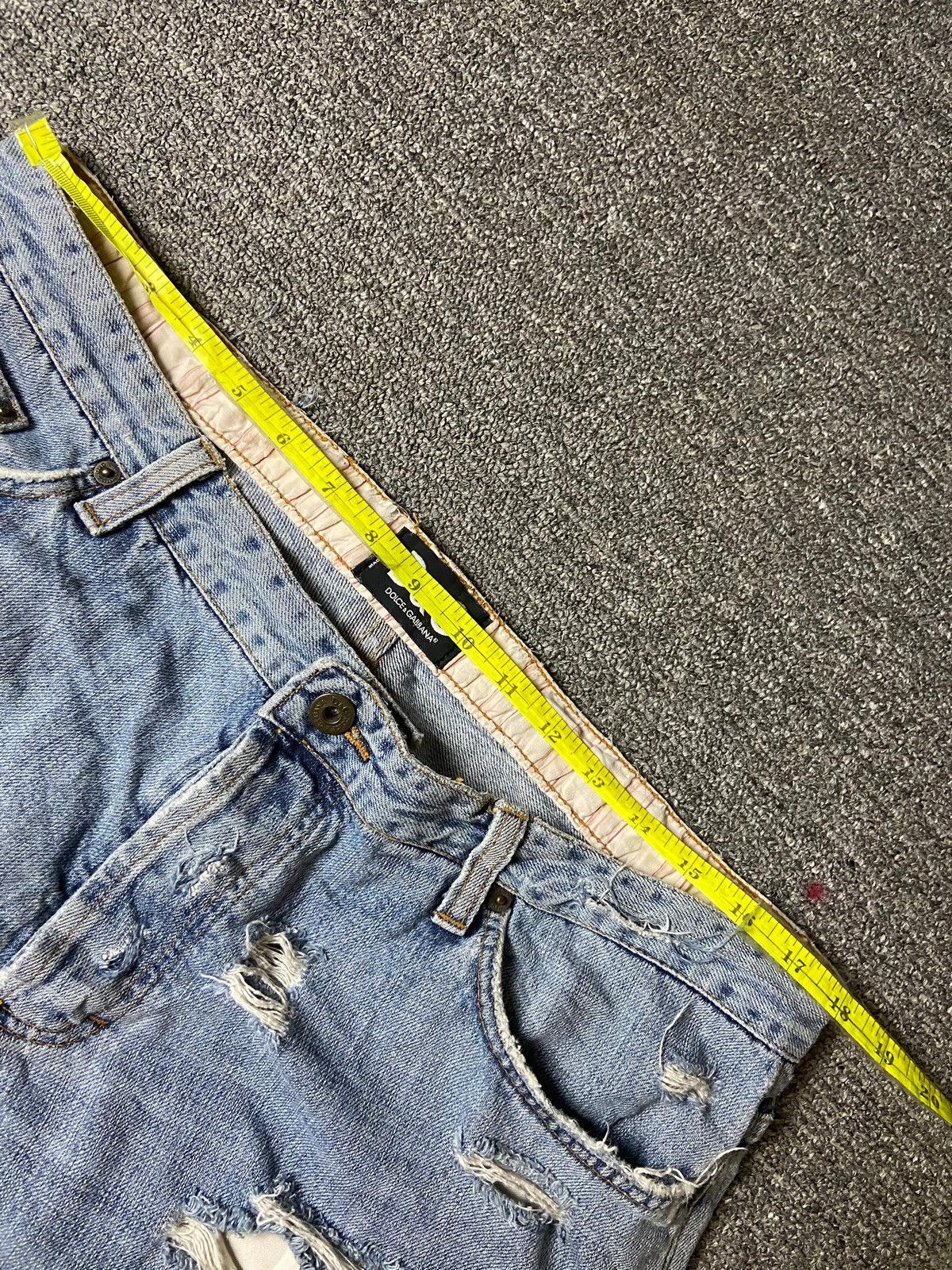 Dolce & Gabbana × Vintage Dolce & Gabbana Distressed Denim Ripped Shorts Jeans (126) Size US 36 / EU 52 - 7 Thumbnail