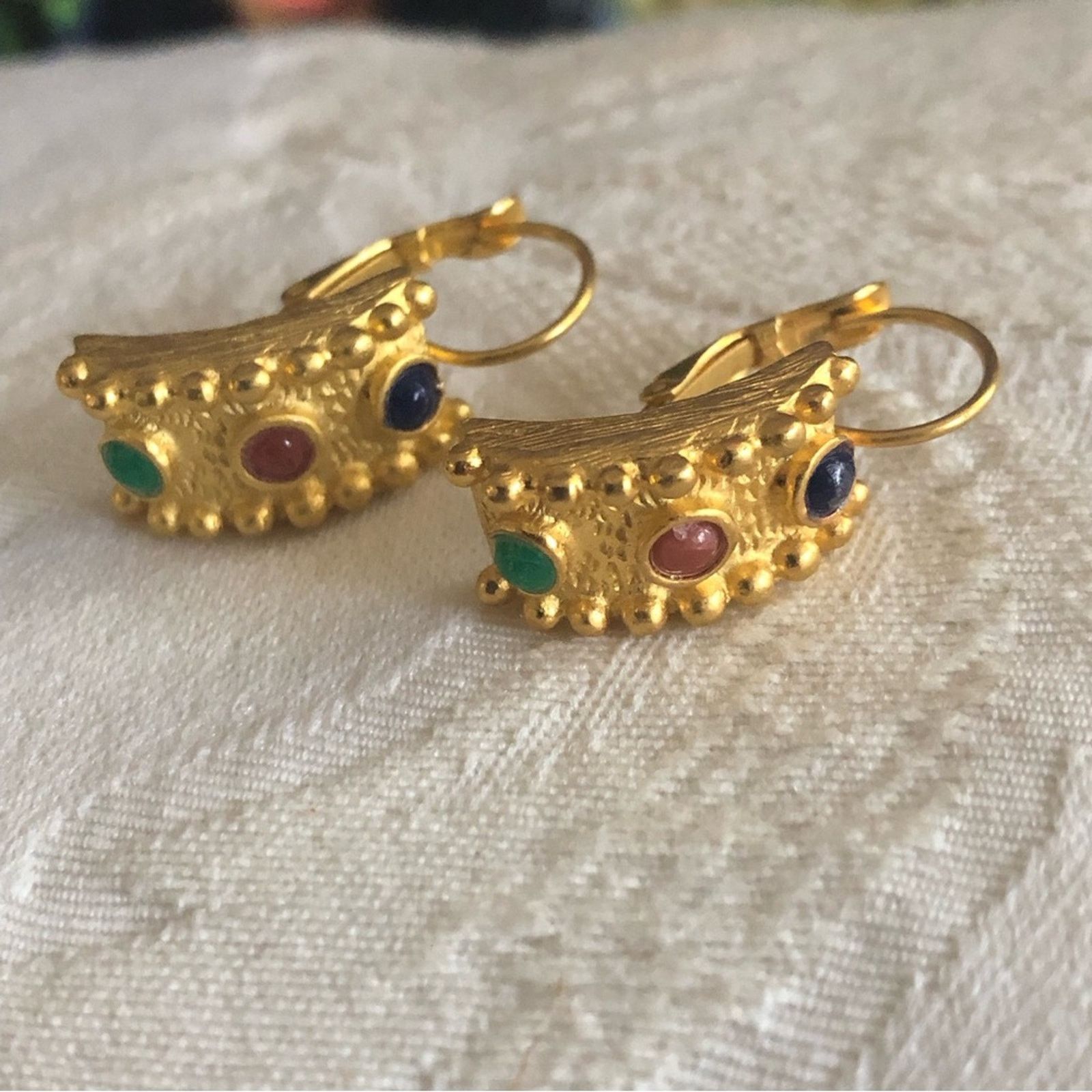 Vintage Vintage regal look triple cabochon stone lever back earrings Size ONE SIZE - 1 Thumbnail