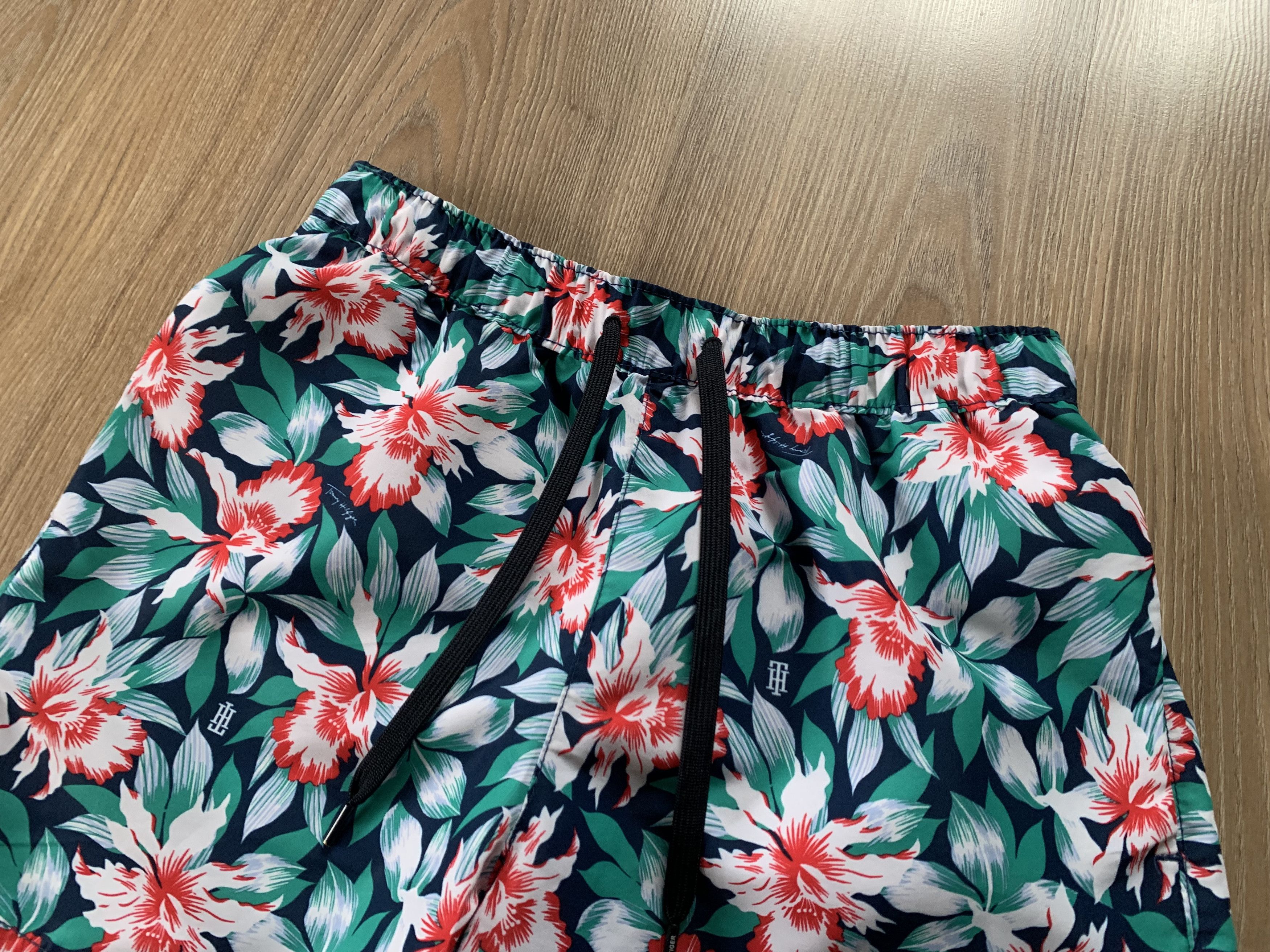 Tommy Hilfiger × Vintage Tommy Hilfiger Beach Swim Shorts Size US 30 / EU 46 - 3 Thumbnail