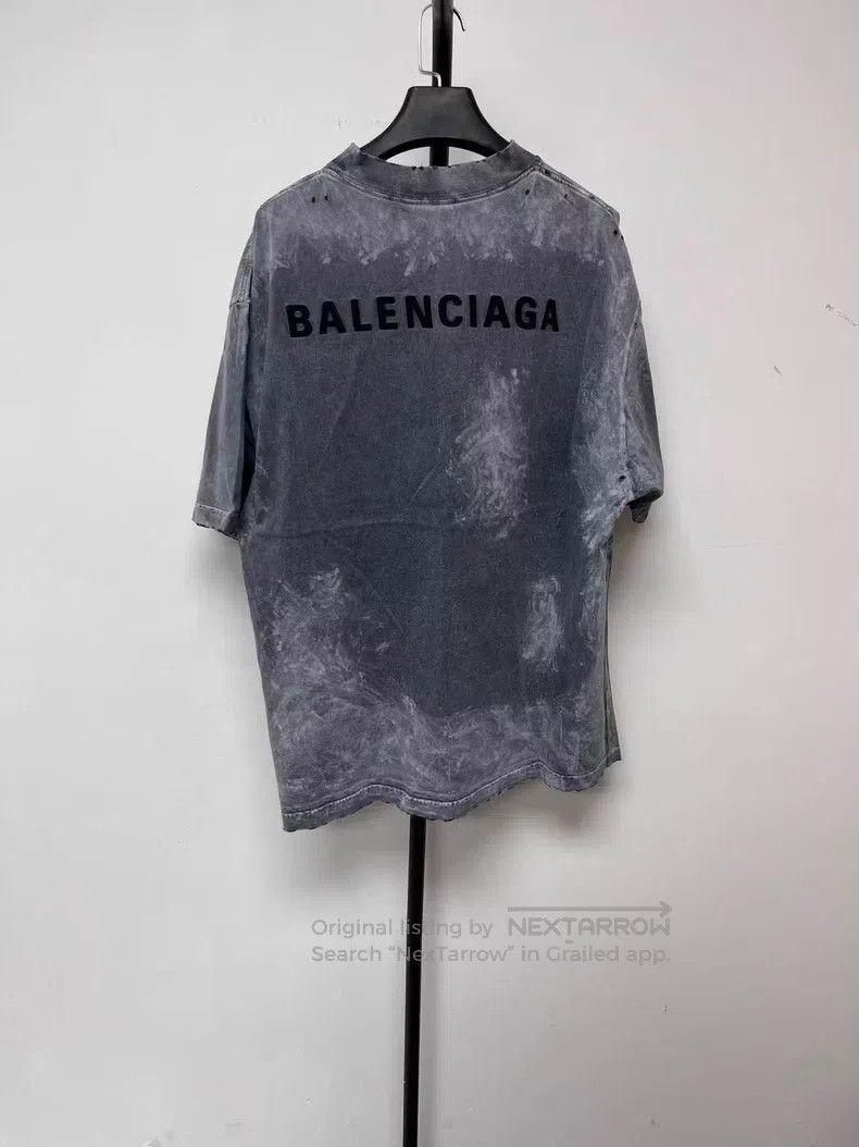 Balenciaga Balenciaga Letter Emblem Embroidered Round Neck Short Slee Size US M / EU 48-50 / 2 - 2 Thumbnail