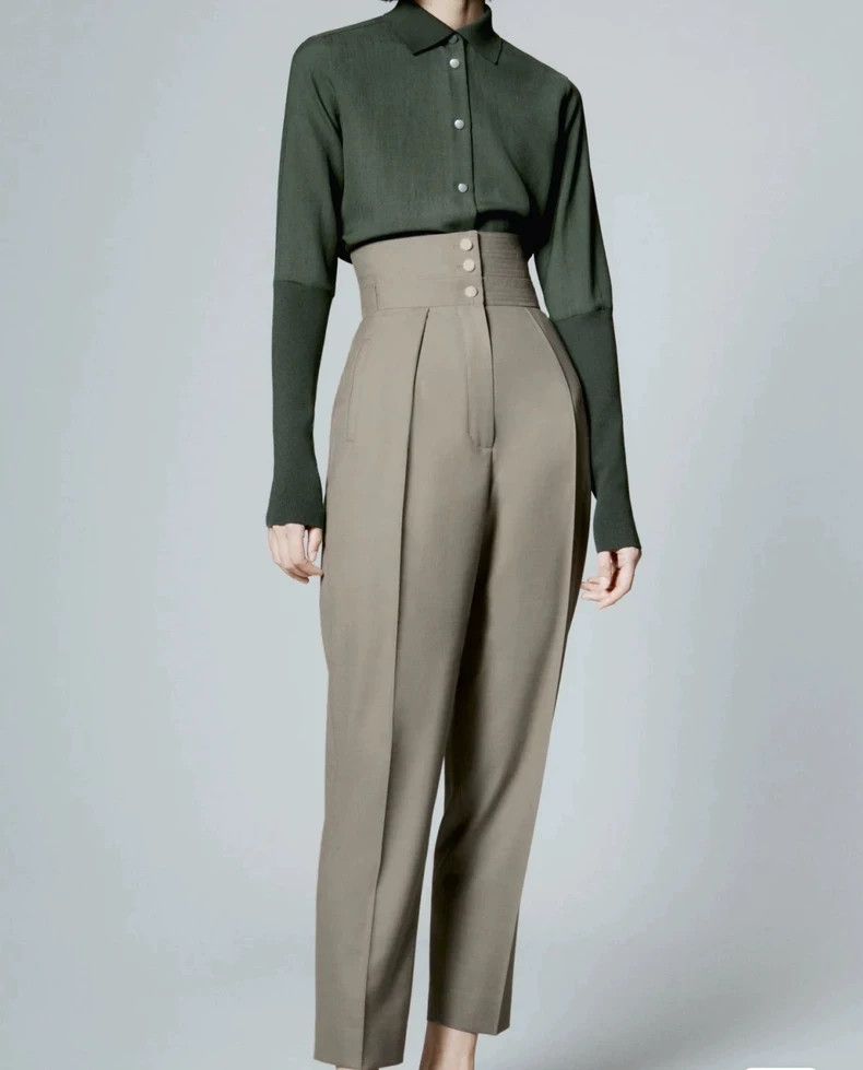 Loro Piana LORO PIANA High-Waisted Casual Pants with Built-in Belt fo Size 25" / US 0 / IT 36 - 1 Thumbnail