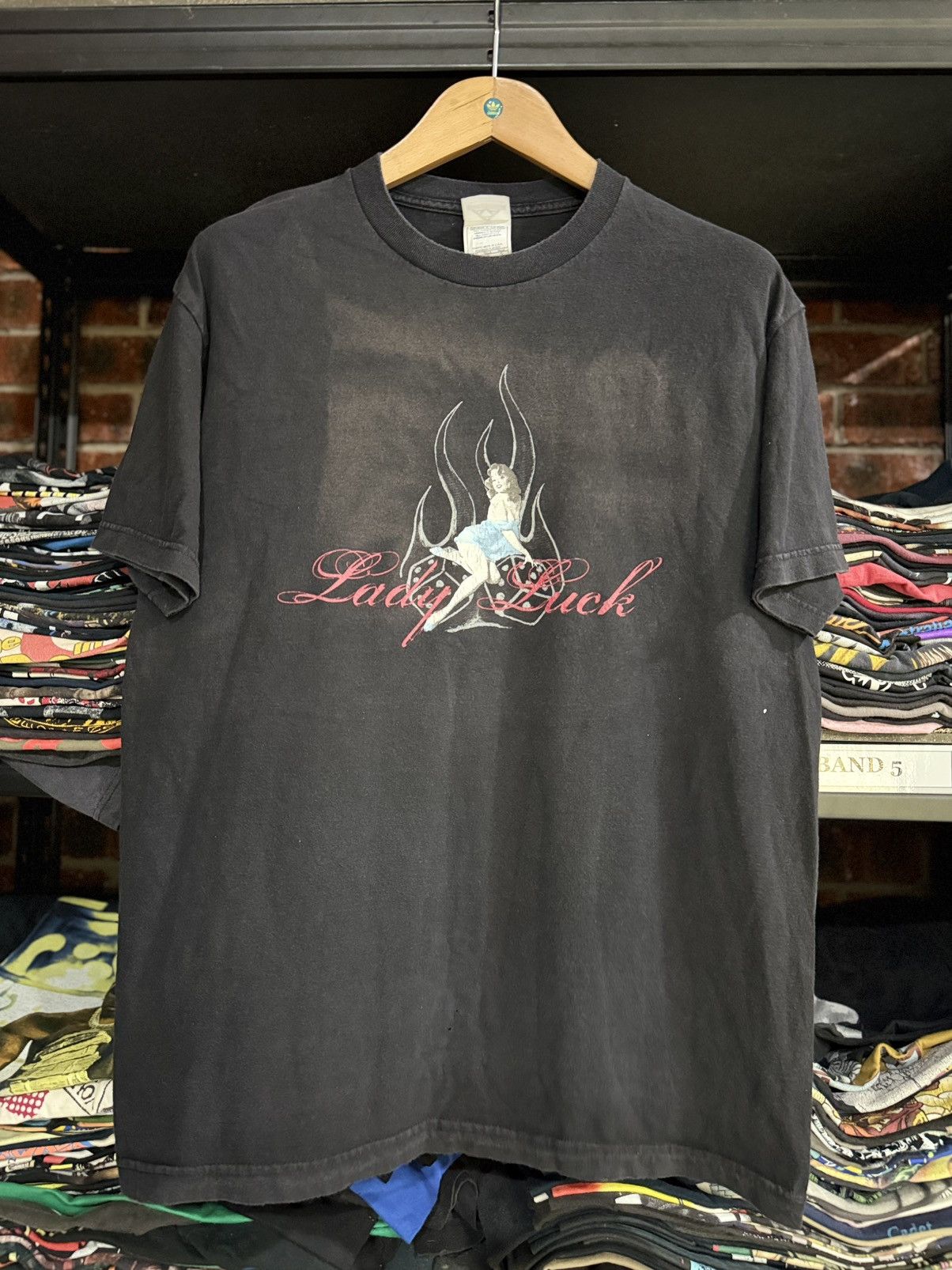 Thrashed Vintage Lady Luck Infamus Skateboard Sun Faded Tee