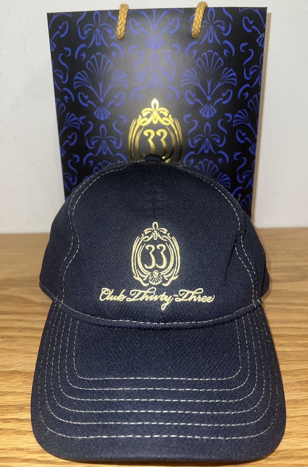 Disney Disney Retired Club 33 Hat + Gift Bag Size ONE SIZE - 1 Thumbnail
