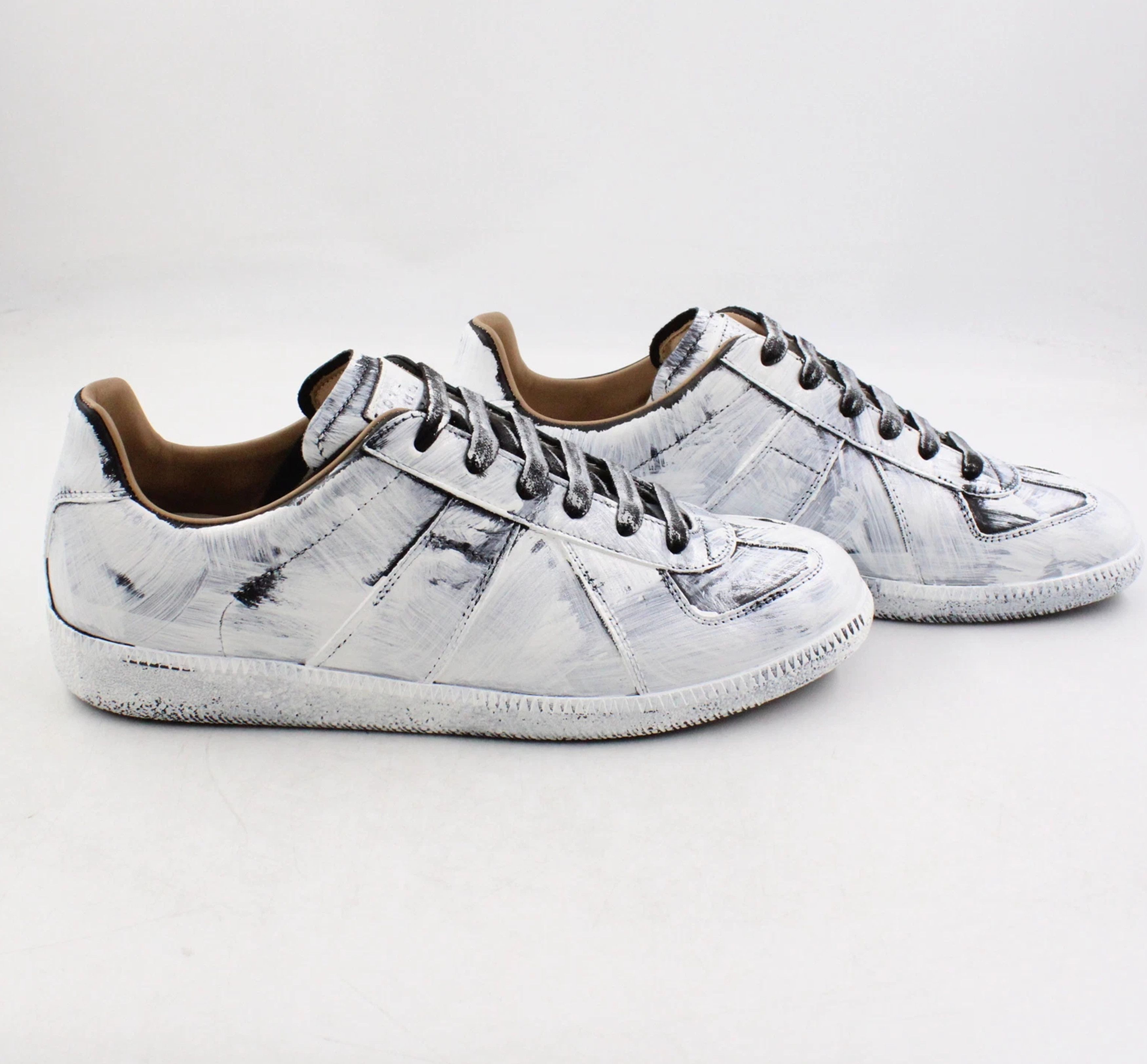 Maison Margiela Maison Margiela Low-Top Sneakers Size US 9 / EU 42 - 2 Thumbnail