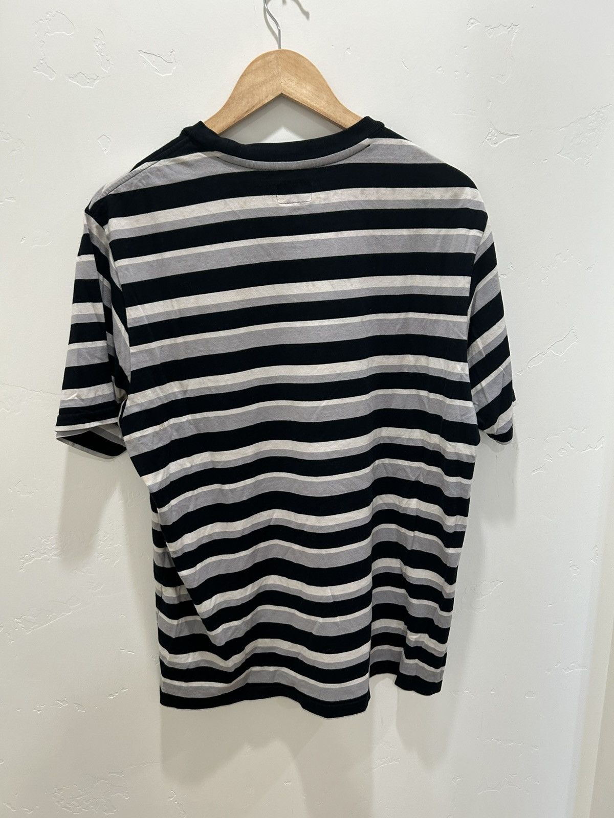 Supreme Supreme Grey Striped Stitch Tee Size US M / EU 48-50 / 2 - 2 Thumbnail