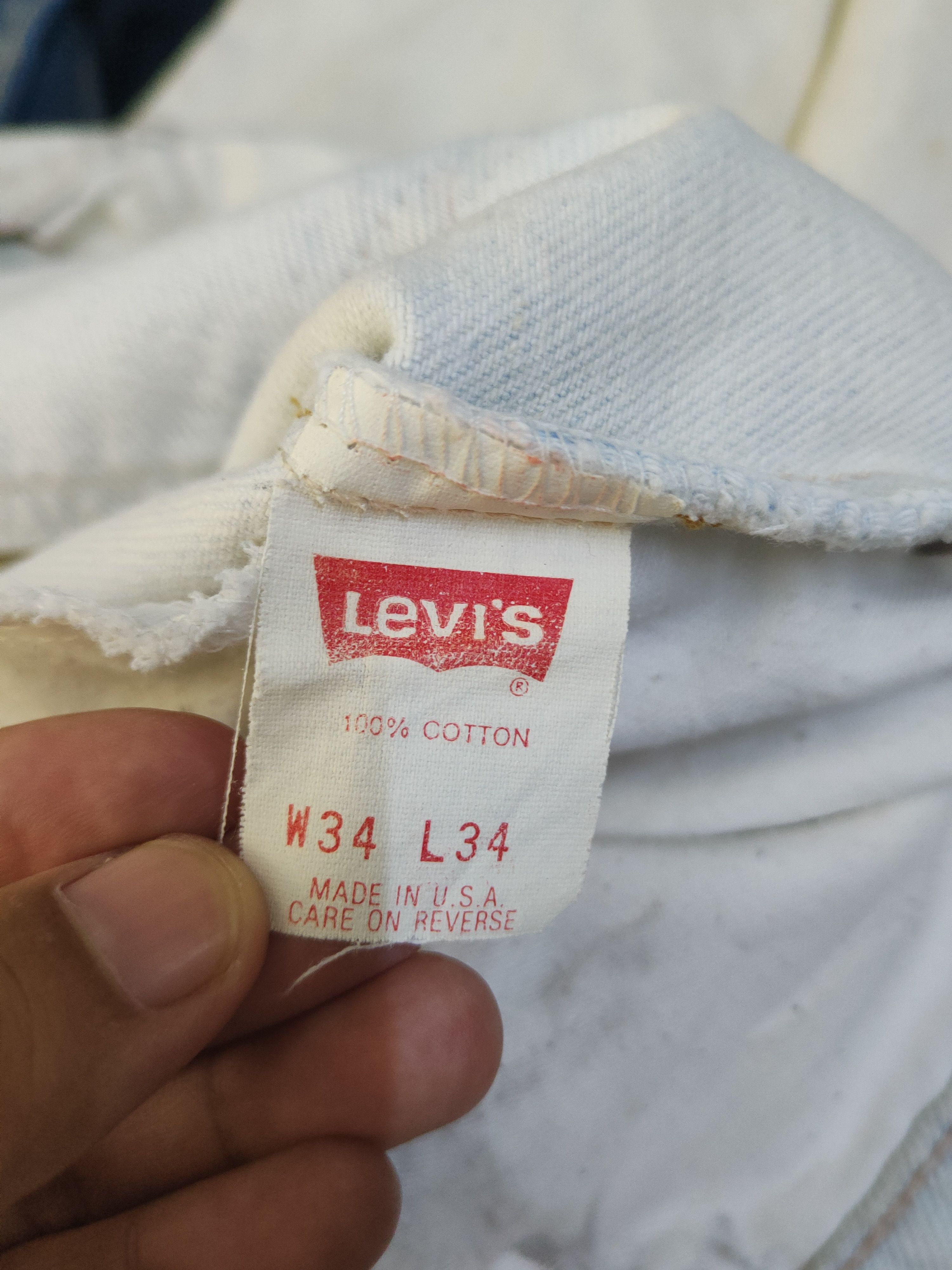 Levi's DL Levi's orange tab White Distressed Ripped Jeans #46-820 Size US 33 - 15 Thumbnail