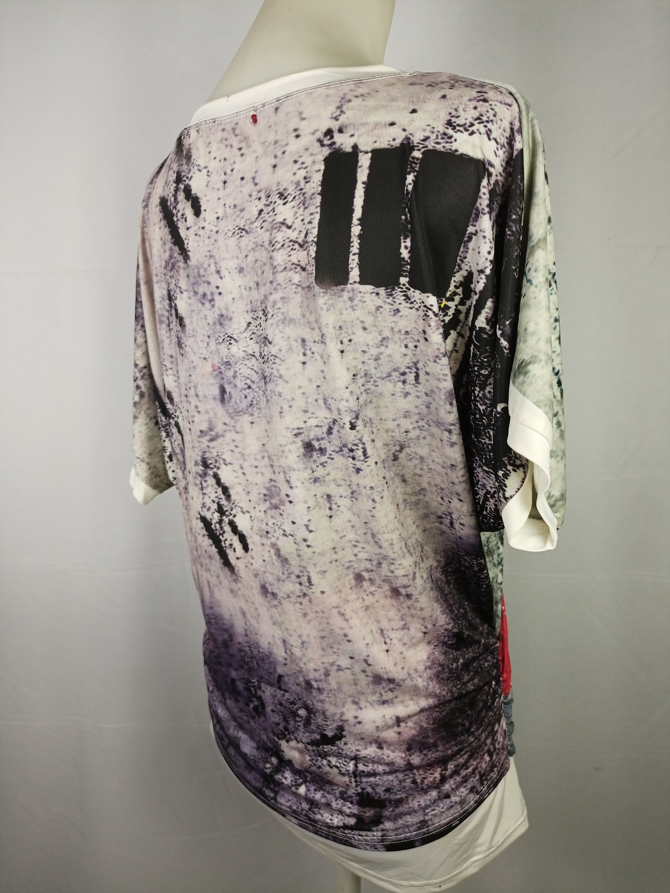 Vintage Adolfo Women's Printed Jersey T-Shirt Size M / US 6-8 / IT 42-44 - 8 Thumbnail