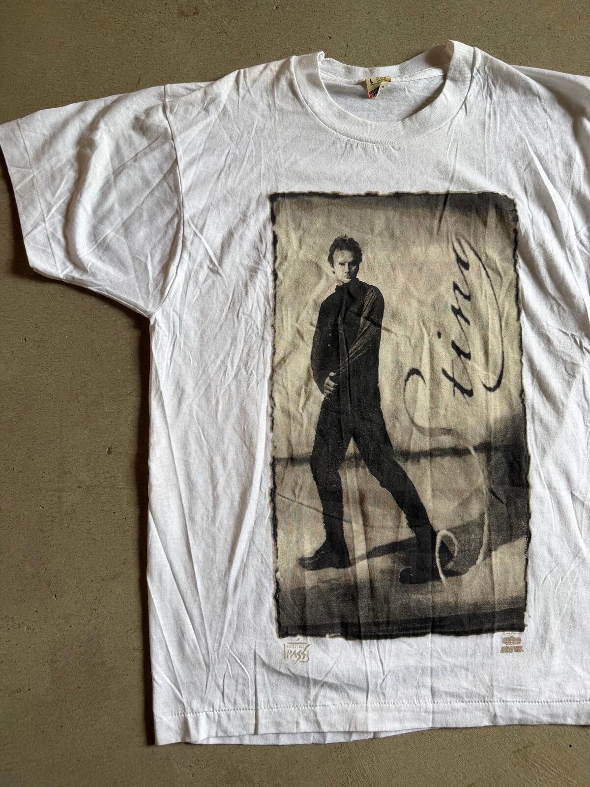 Other VTG 1991 Sting Backstage Pass Concert Tee Sz Med Size US M / EU 48-50 / 2 - 3 Thumbnail