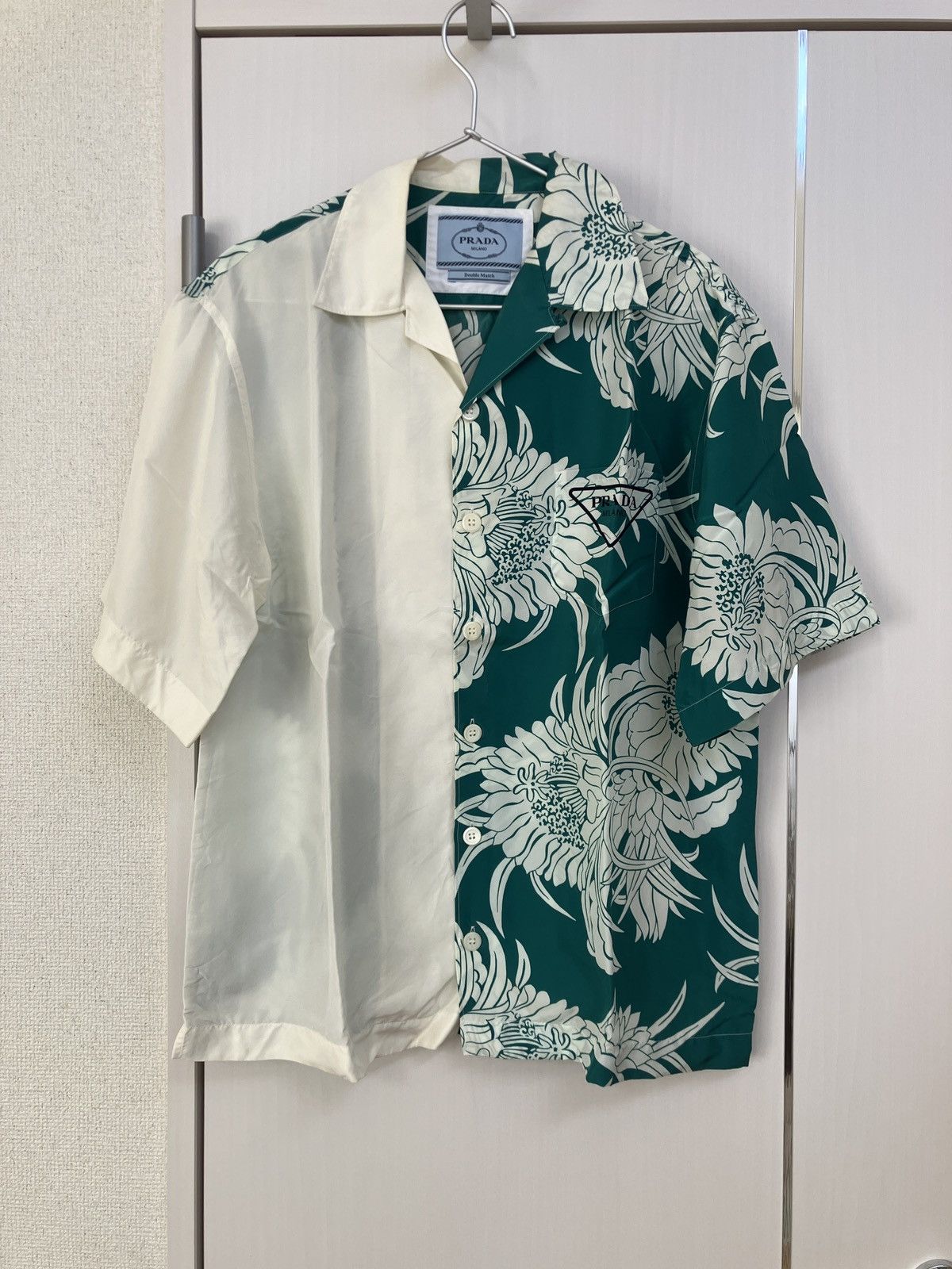 Prada Plada Double Match SS21 Silk Twill Hawaiian Bowling Shirts Size US S / EU 44-46 / 1 - 1 Thumbnail