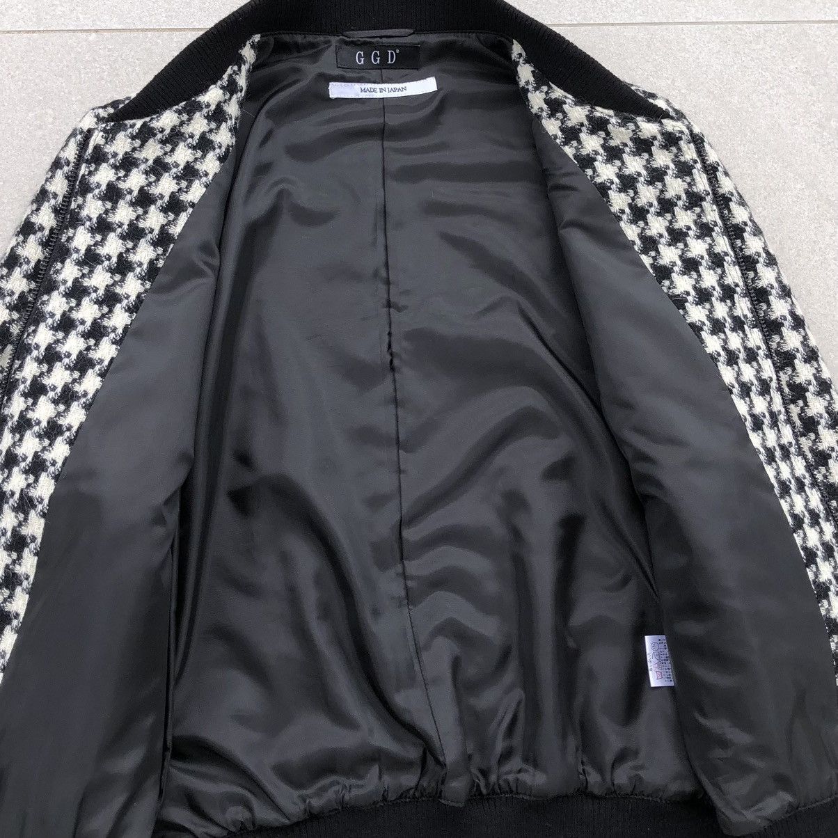Japanese Brand Japanese Brand GGD Houndstooth Bomber Jacket In Black/white Size S / US 4 / IT 40 - 14 Thumbnail
