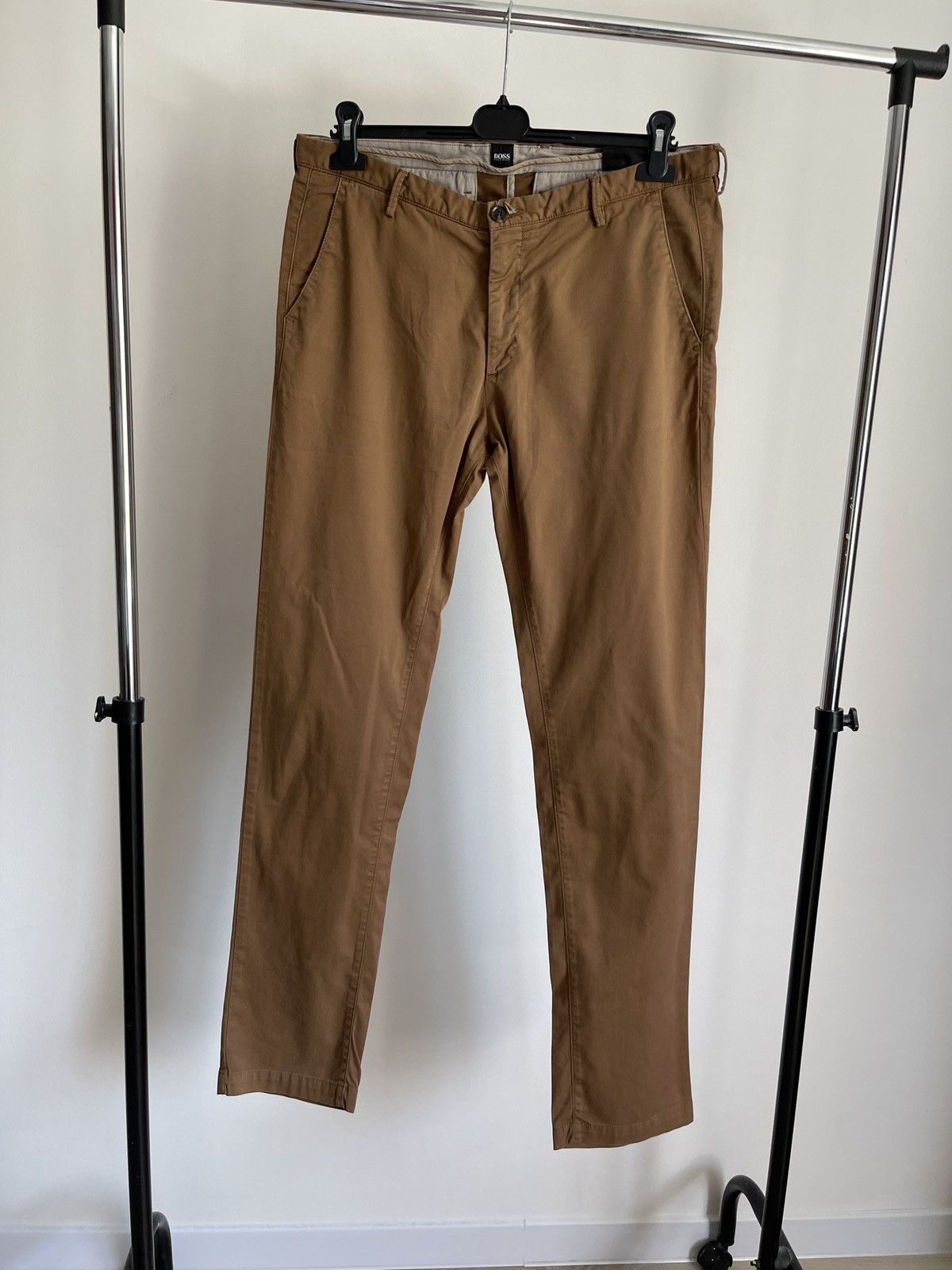 Hugo Boss Hugo boss chino pants brown Size US 34 / EU 50 - 2 Thumbnail
