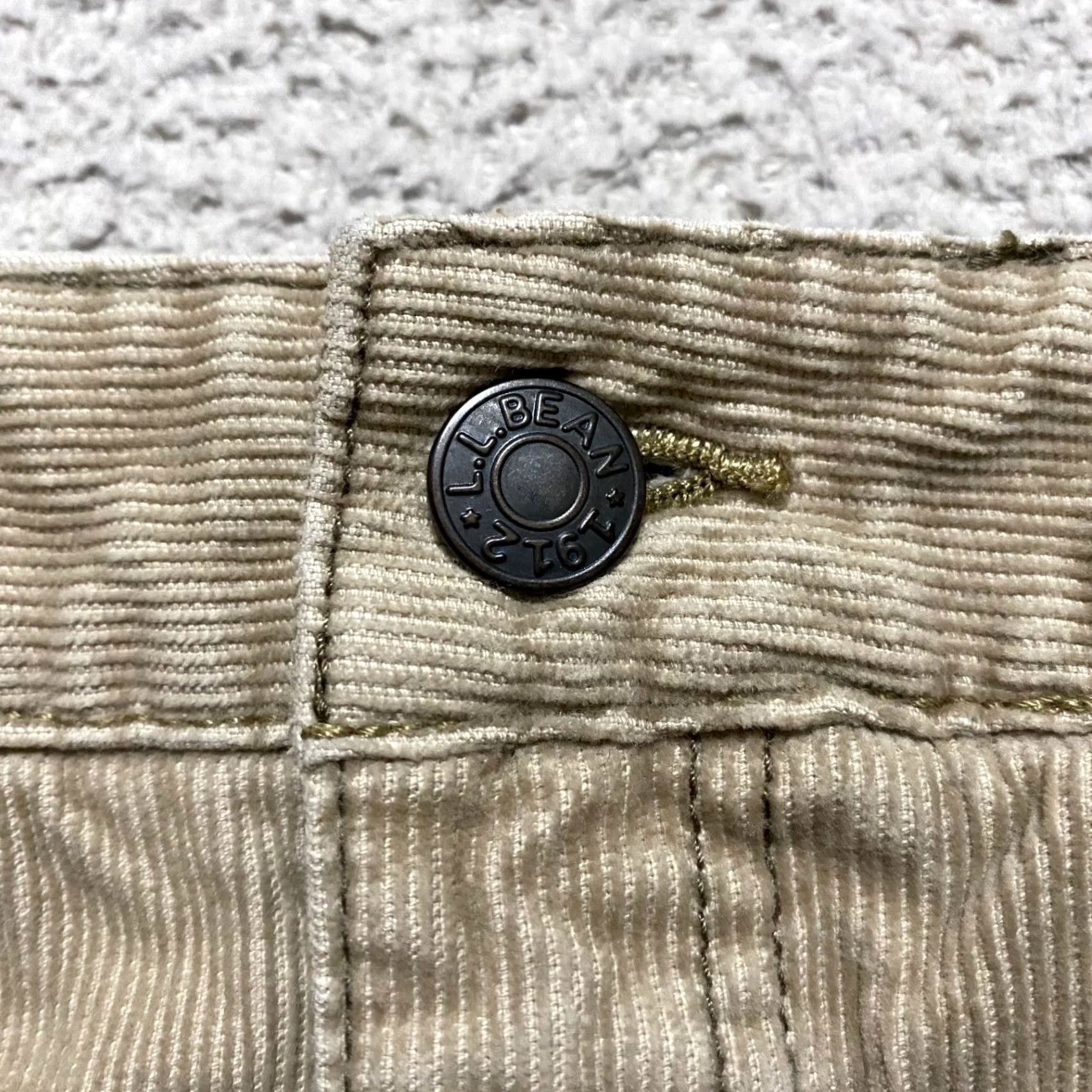 Vintage L.L. Bean Skirt Beige Corduroy Pockets Petites 4P Womens Straight Pencil Casual Business Travel 1265 Size 27" / US 4 / IT 40 - 7 Thumbnail