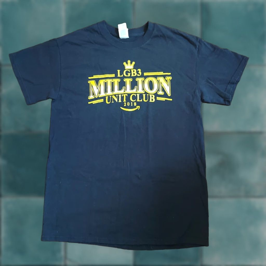 Gildan Gildan Ultra Cotton Men's LGB3 Million Unit Club 2018 Short Sleeve T-Shirt Sz M Black Logo Crew Neck Regular Fit Solid Cotton T-Shirt Mens B429 Size US M / EU 48-50 / 2 - 1 Thumbnail