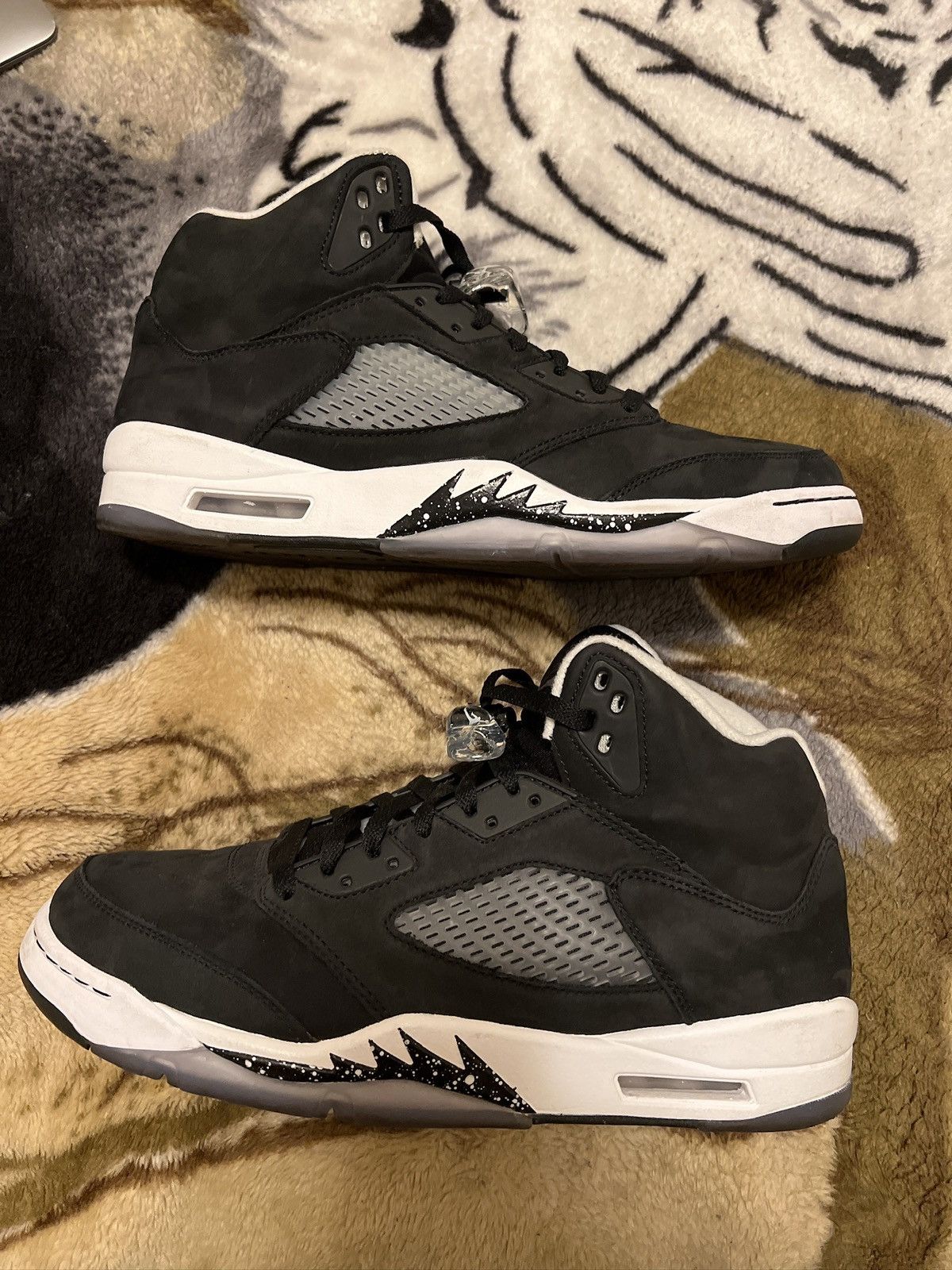 Jordan Brand Jordan 5 Oreo Size US 11.5 / EU 44-45 - 1 Thumbnail