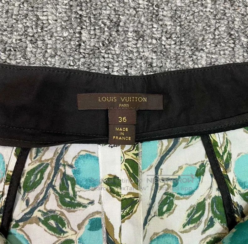 Louis Vuitton Louis Vuitton Half skirt Size 35" - 4 Thumbnail