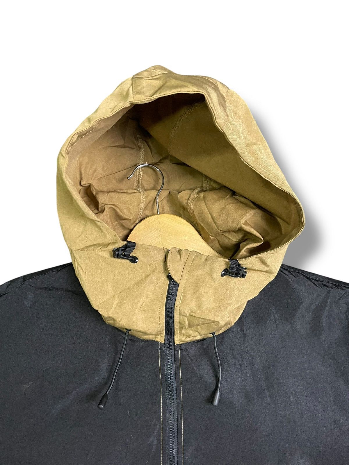 Designer × Japanese Brand × Vintage United Athle x Outfitters Hooded Jacket (39) Size US L / EU 52-54 / 3 - 6 Thumbnail
