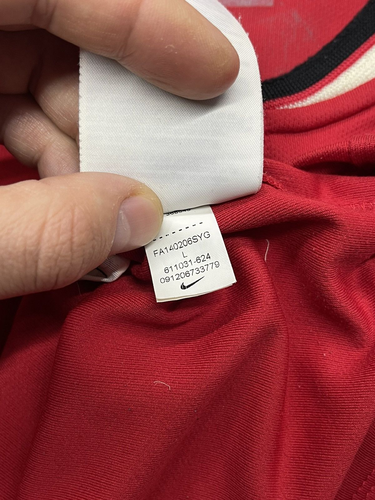 Nike Mens Nike Manchester United Jersey 2014 Red Football Soccer Size US L / EU 52-54 / 3 - 13 Thumbnail
