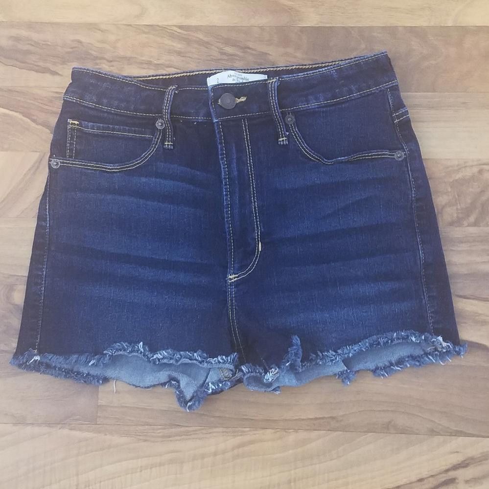 Abercrombie & Fitch Abercrombie & Fitch Shorts Size 2 Waist 26 Size 26" / US 2 / IT 38 - 1 Thumbnail