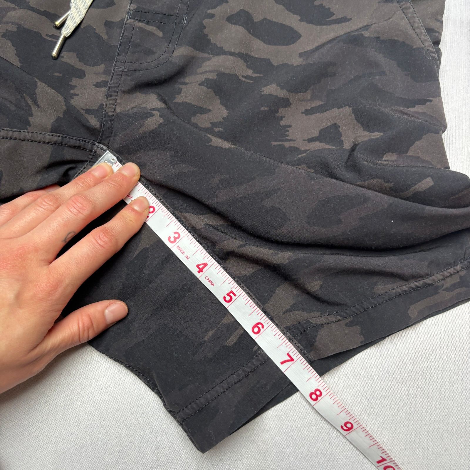 Vuori Vuori Kore Camo Yoga 7" Athletic Shorts Men's 35 Sportswear Size US 35 - 6 Thumbnail