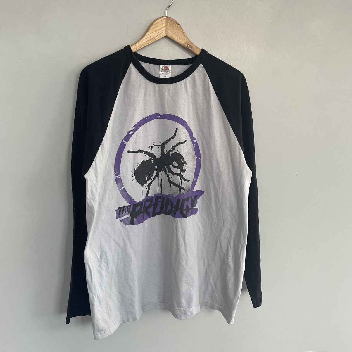 Vintage Vintage Prodigy No Tourists tour 2018 long sleeve t-shirt Size US XL / EU 56 / 4 - 2 Thumbnail