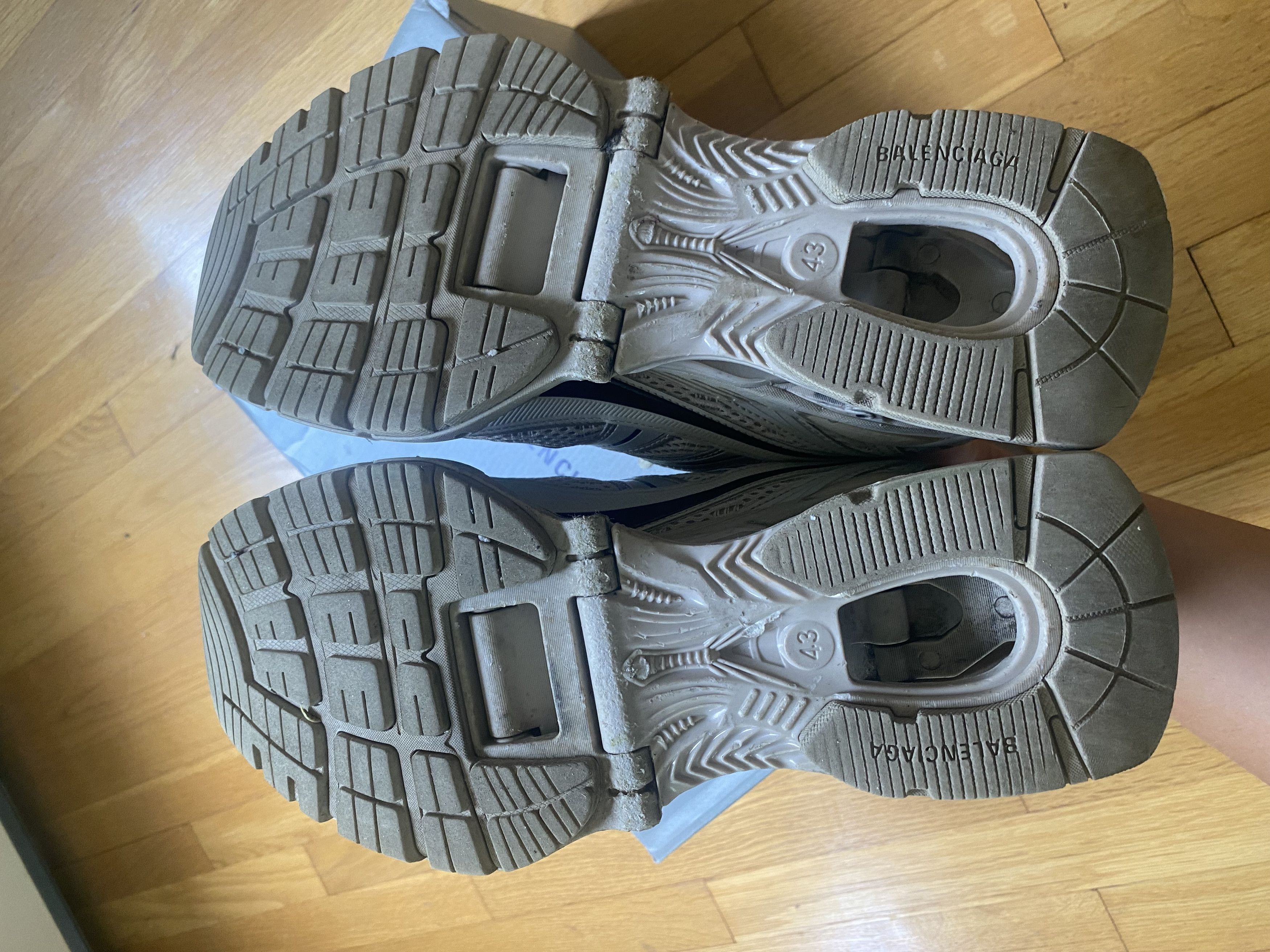 Balenciaga White/Black Balenciaga X-Panders Size US 10 / EU 43 - 7 Thumbnail