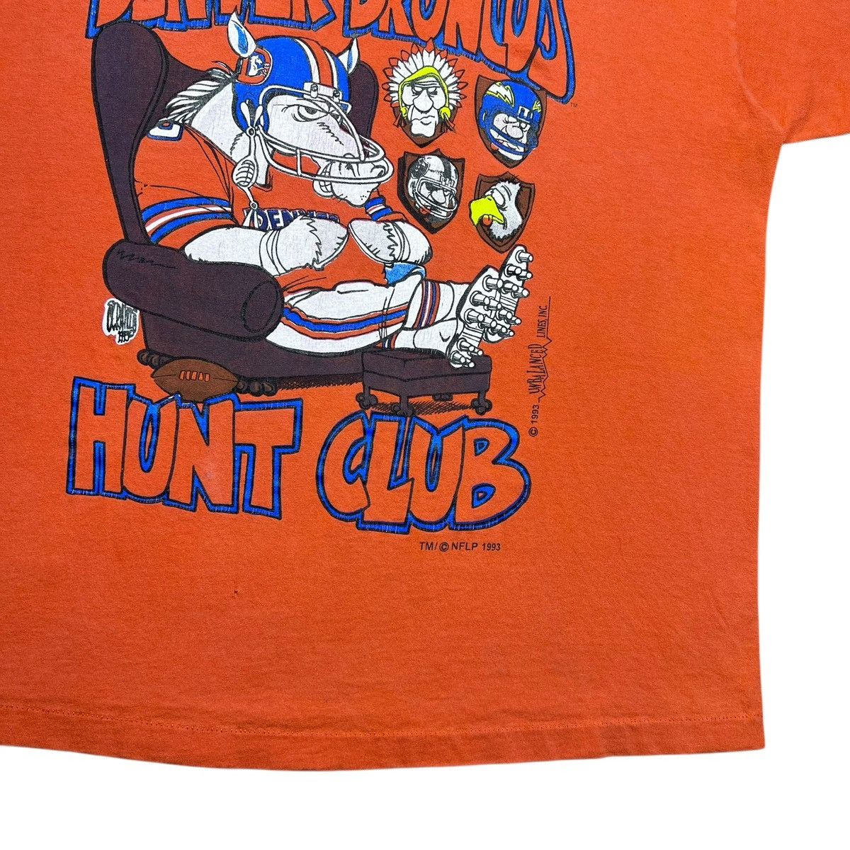 NFL Vintage 1993 NFL Denver Broncos Hunt Club Graphic T-Shirt Size US XL / EU 56 / 4 - 8 Thumbnail
