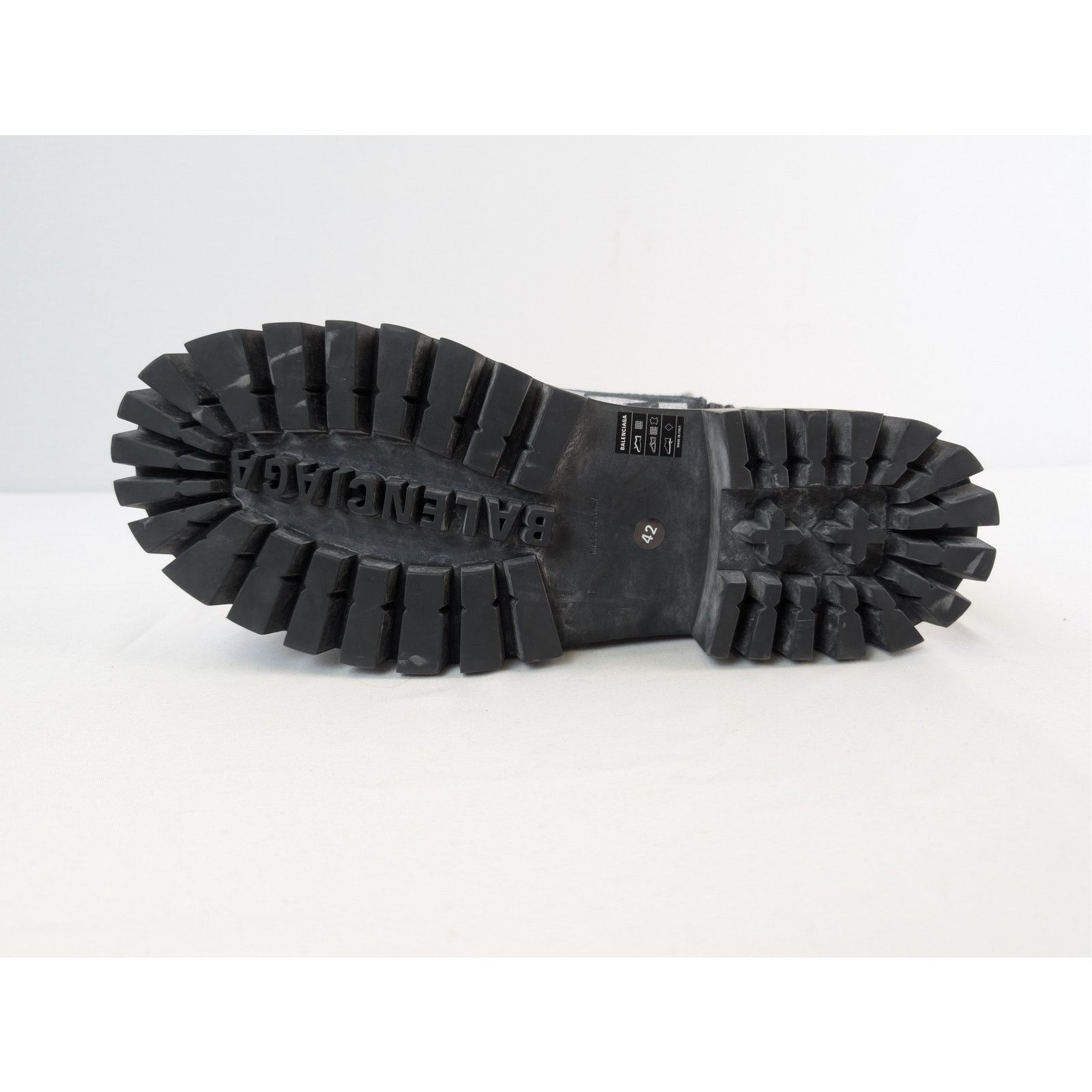 Balenciaga o1rshd1 Q:2 / Combat Strike L20 Cotton Canvas/Print Boot Size US 9 / EU 42 - 12 Thumbnail