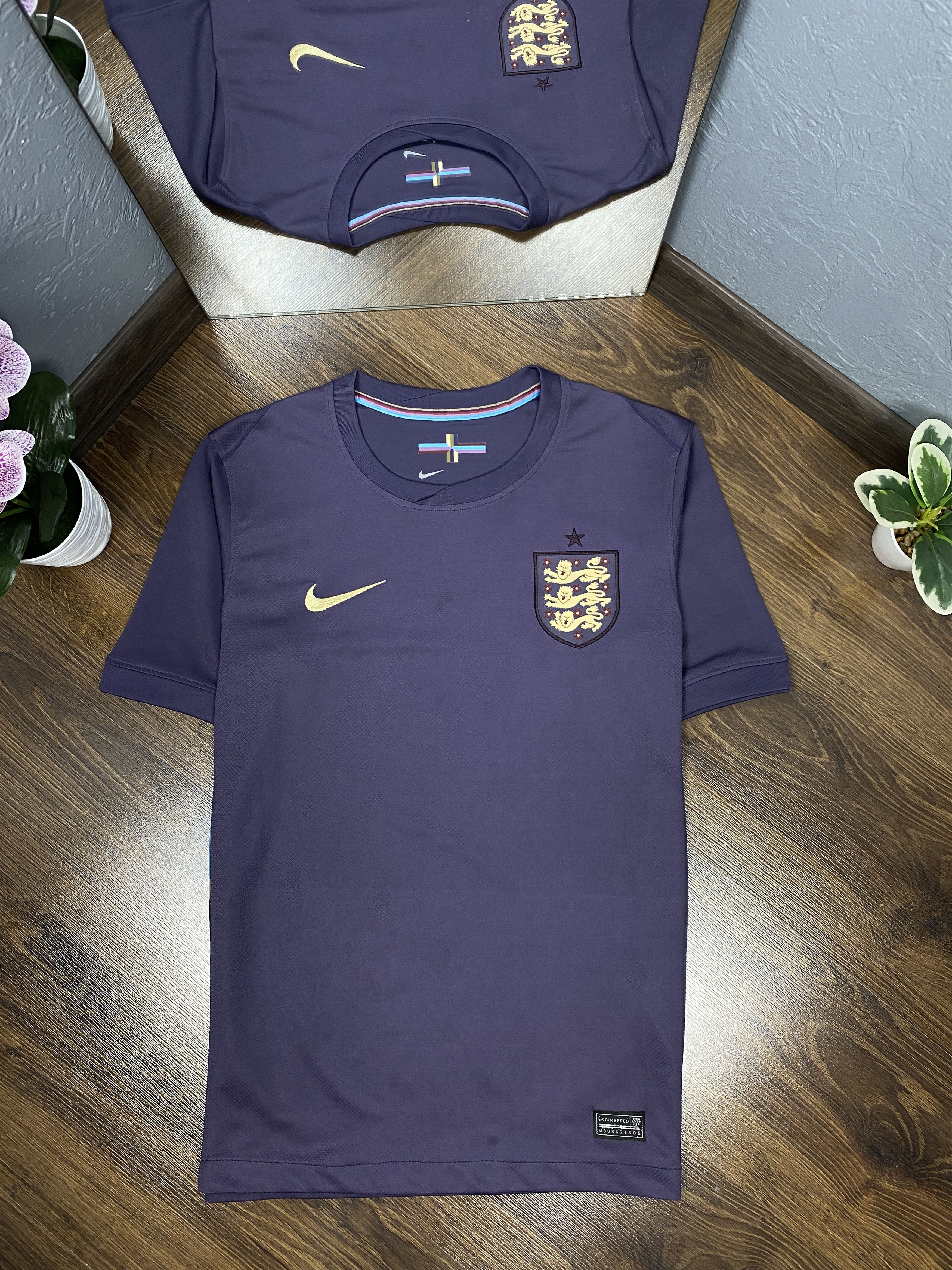Nike Nike England Mens T-shirt jersey Size US S / EU 44-46 / 1 - 1 Thumbnail