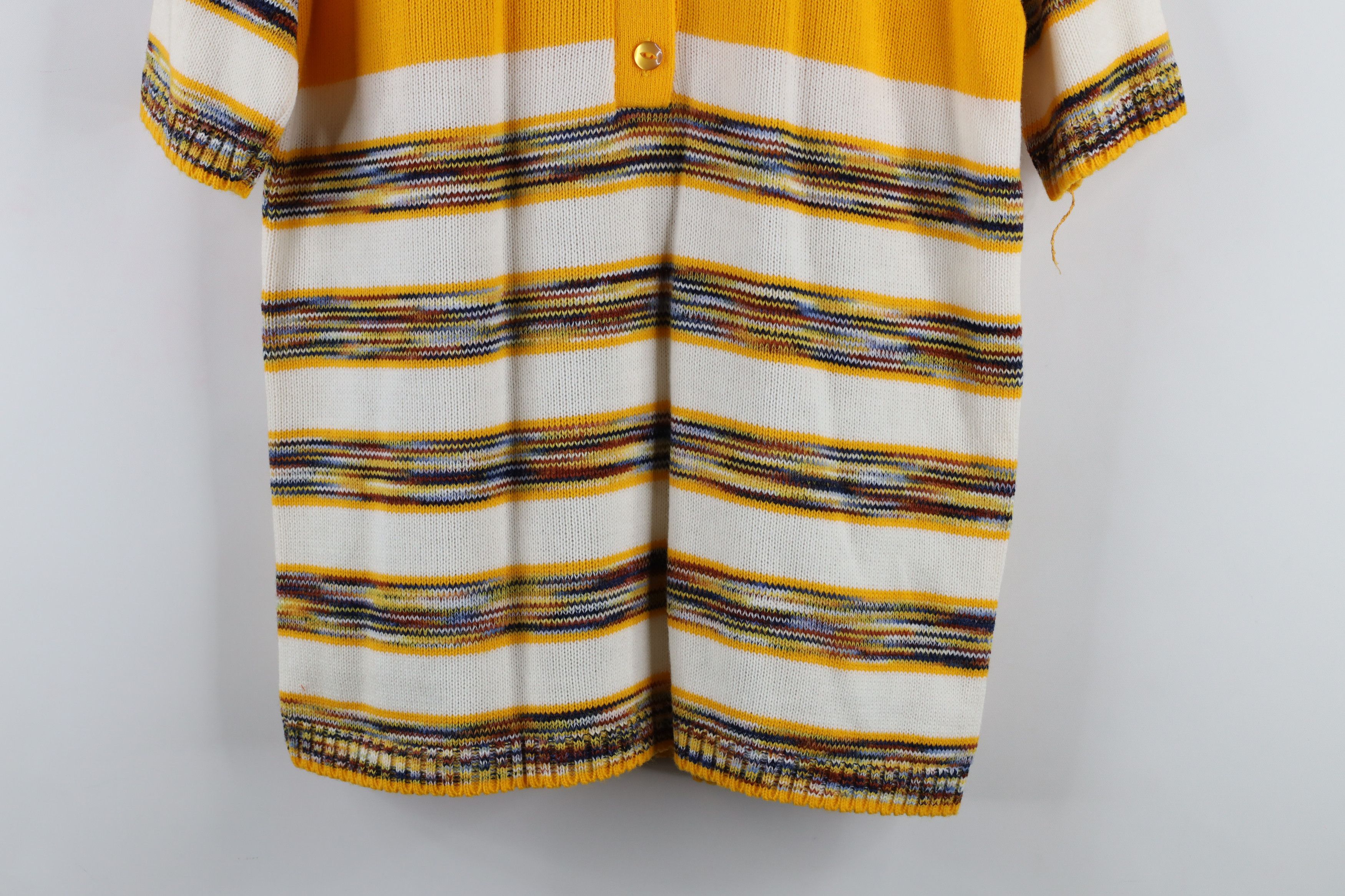 Vintage Vintage 50s 60s Streetwear Short Sleeve Henley Sweater USA Size M / US 6-8 / IT 42-44 - 3 Thumbnail
