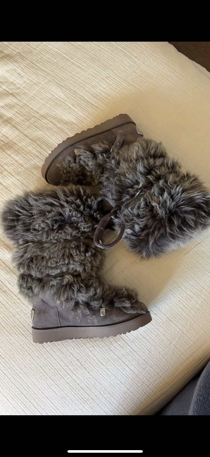 Ugg Super rare ugg high boots sheepskin and suede Size US 7 / IT 37 - 2 Thumbnail