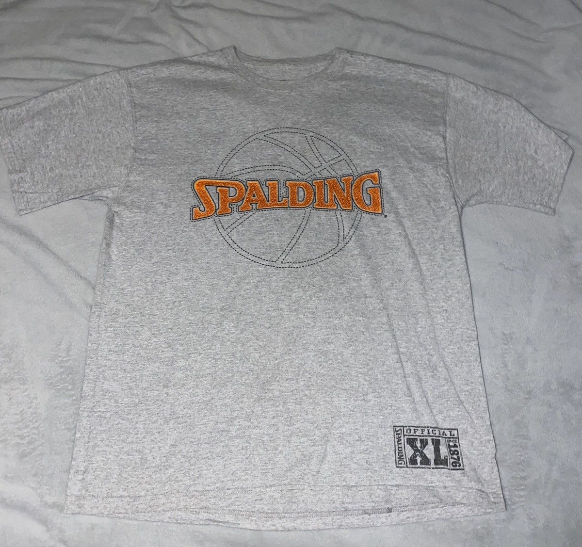 Spalding Vintage Spalding NBA Basketball Texture Logo T-Shirt Size US XL / EU 56 / 4 - 2 Thumbnail