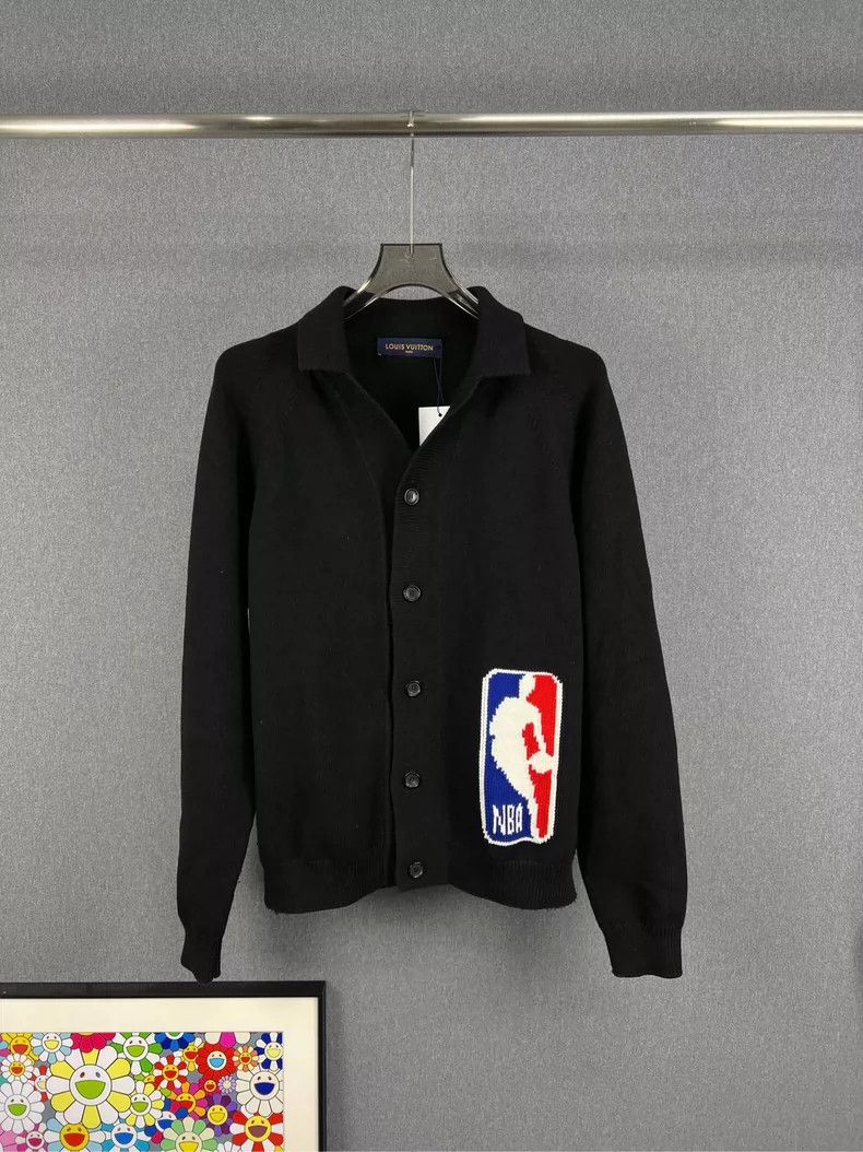 Louis Vuitton Louis Vuitton NBA co-branded knit sweater Size US M / EU 48-50 / 2 - 1 Thumbnail