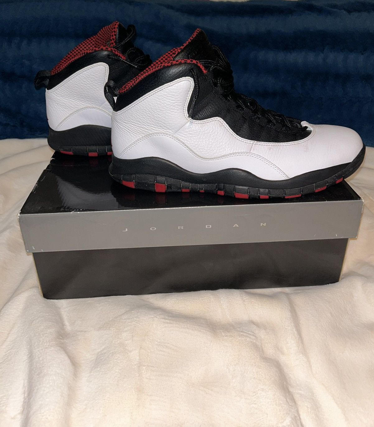 Jordan Brand Air Jordan Retro 10 Chicago Size 11.5 (2012) Size US 11.5 / EU 44-45 - 3 Thumbnail
