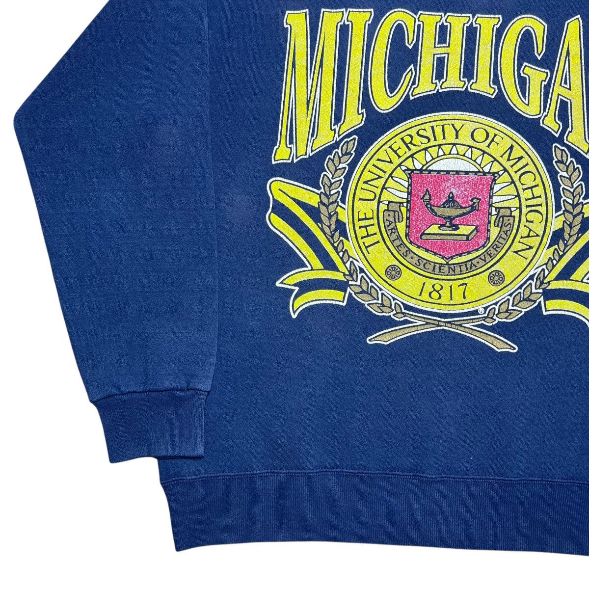 NCAA Vintage 1990s NCAA Michigan Wolverines Spell Out Sweatshirt Size US L / EU 52-54 / 3 - 18 Thumbnail