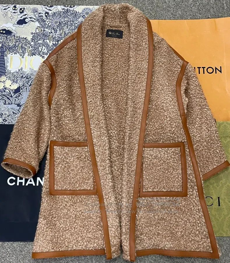 Loro Piana LORO PIANA Khaki Mid-length Cashmere and Mohair Teddy Bear Size XS / US 0-2 / IT 36-38 - 1 Thumbnail