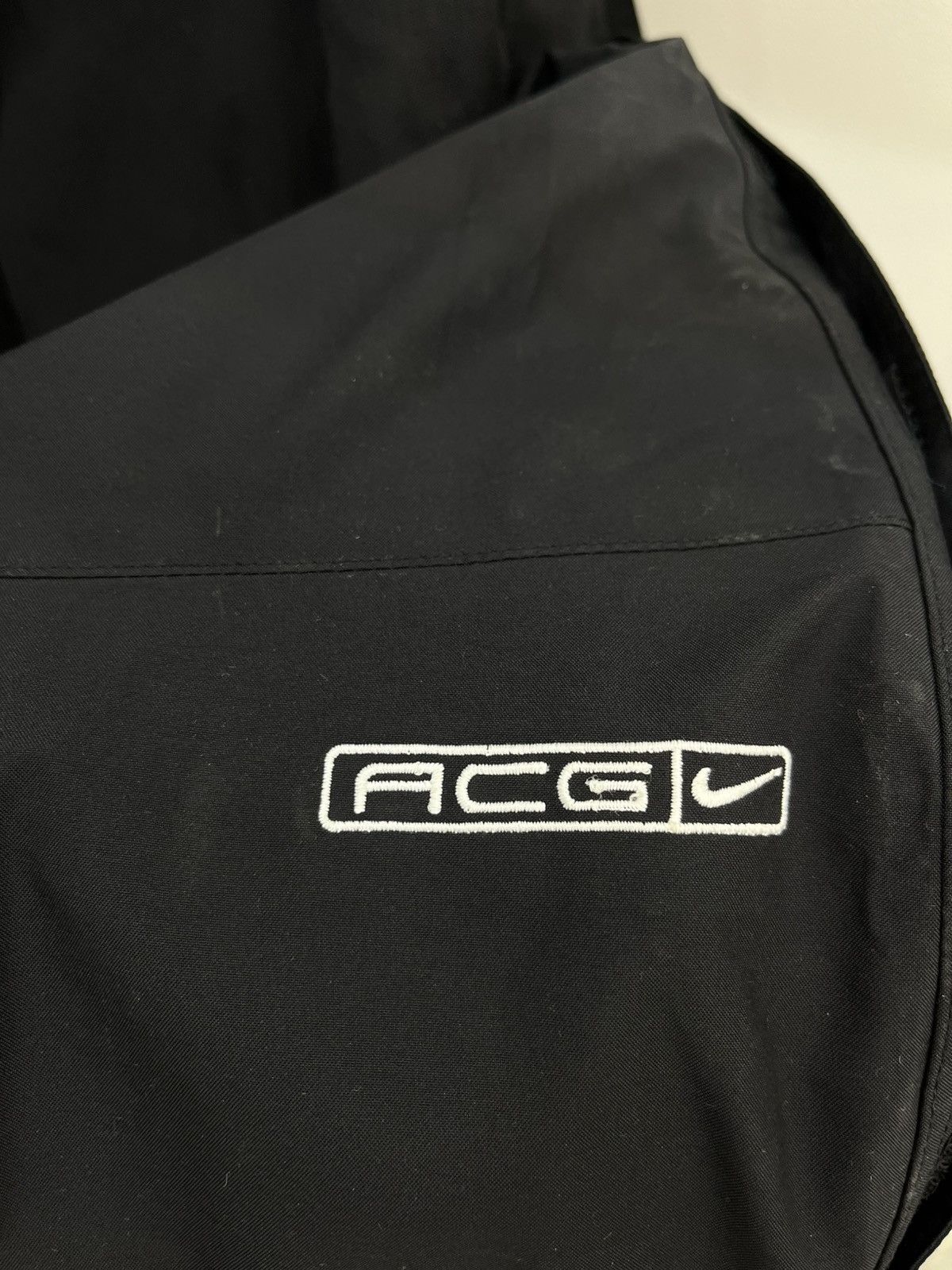 Nike ACG Vintage Nike ACG Pockets Snowboarding Full Zip Pants Size US 34 / EU 50 - 7 Thumbnail