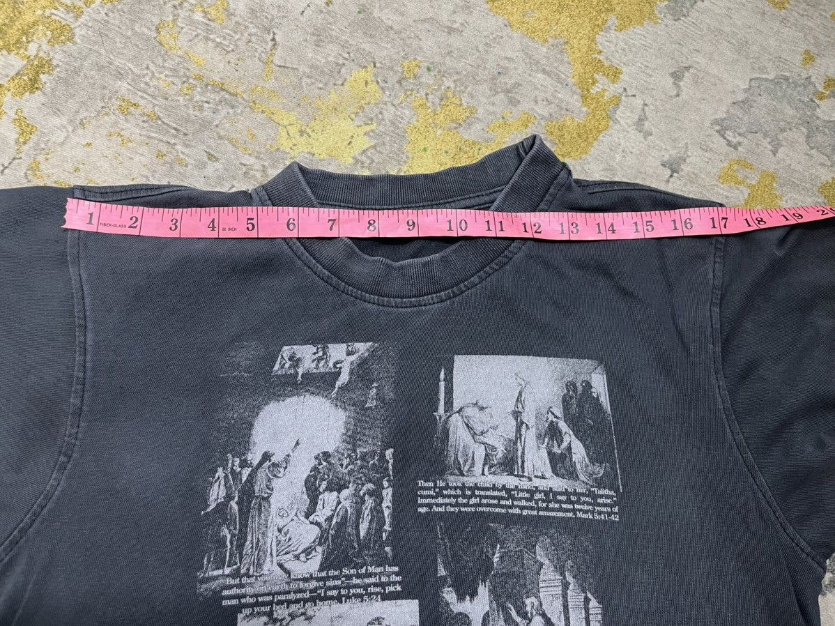 Vintage Vintage Jesus Christ Story Tshirt (Matthew 4:23) Size US M / EU 48-50 / 2 - 8 Thumbnail