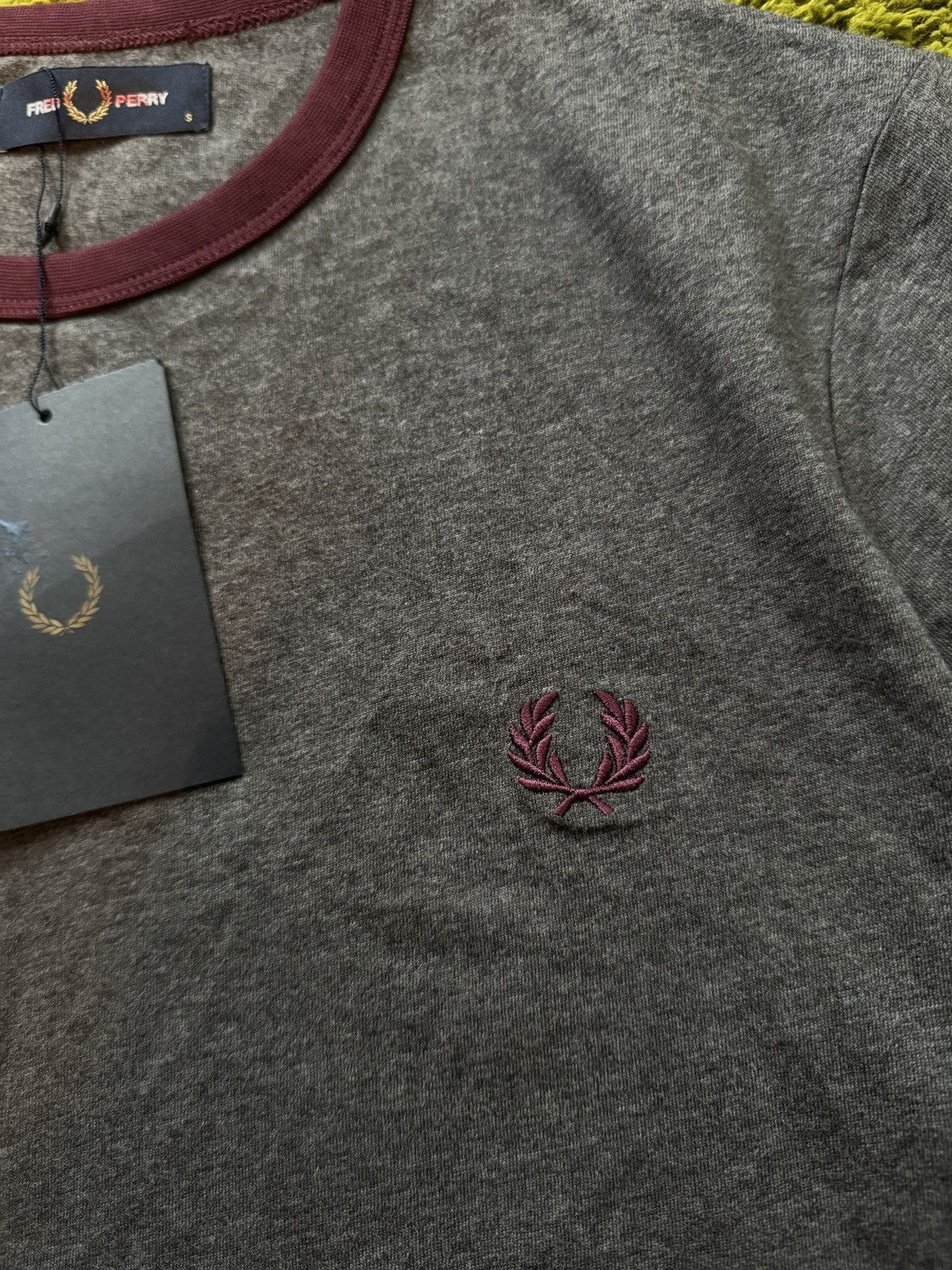 Designer × Fred Perry Fred Perry NWT knit logo minimalist t-shirt Size US S / EU 44-46 / 1 - 5 Thumbnail