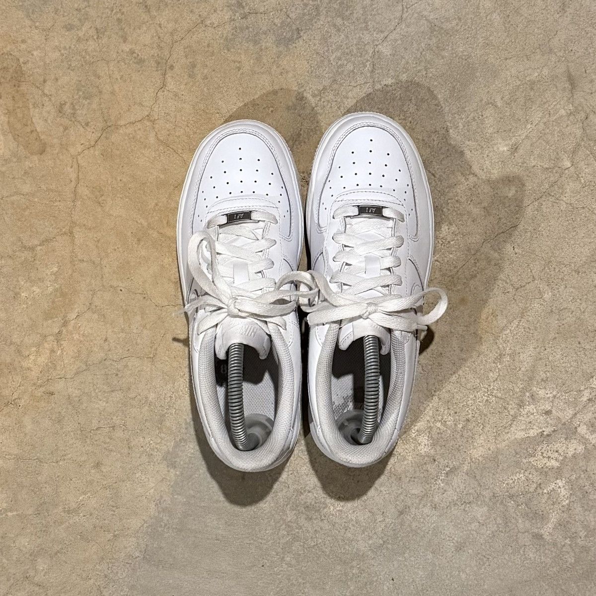 Nike Nike Air Force 1 Low Triple White US 6 2018 Size US 6 / EU 39 - 11 Thumbnail