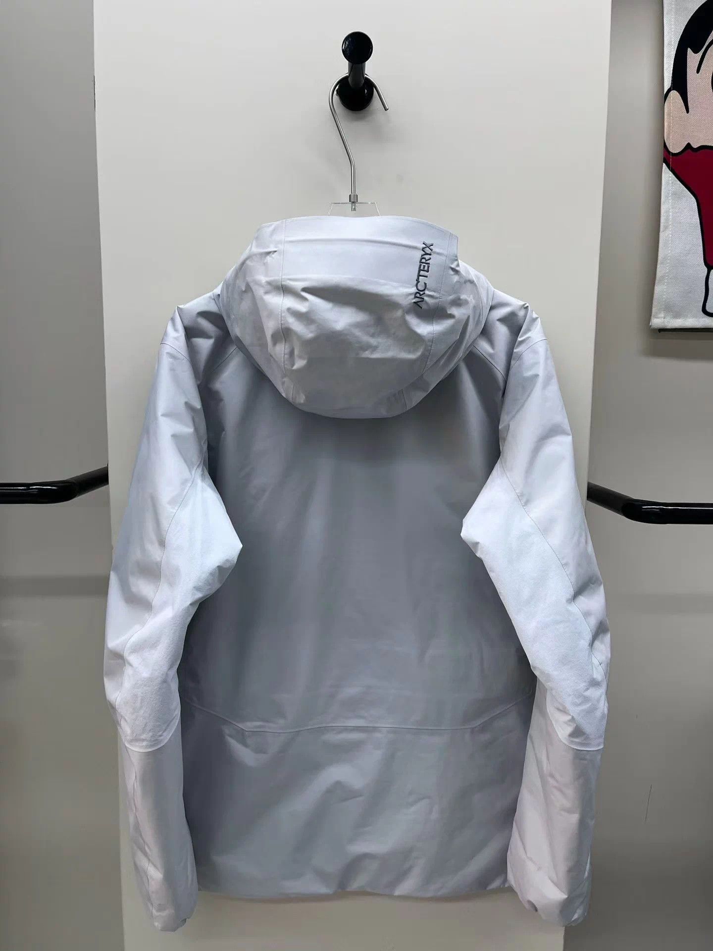 Arc'teryx Arcteryx Solano GTX 750 Fill Power Down Jacket L Size US L / EU 52-54 / 3 - 2 Thumbnail
