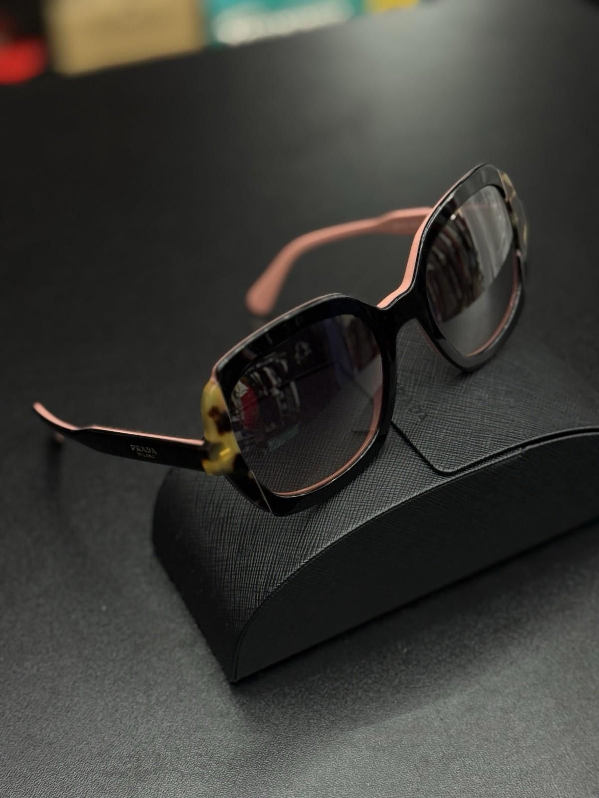 Prada Prada Black/Pink Acetate Angular Sunglasses SPR16U Italy Size ONE SIZE - 1 Thumbnail
