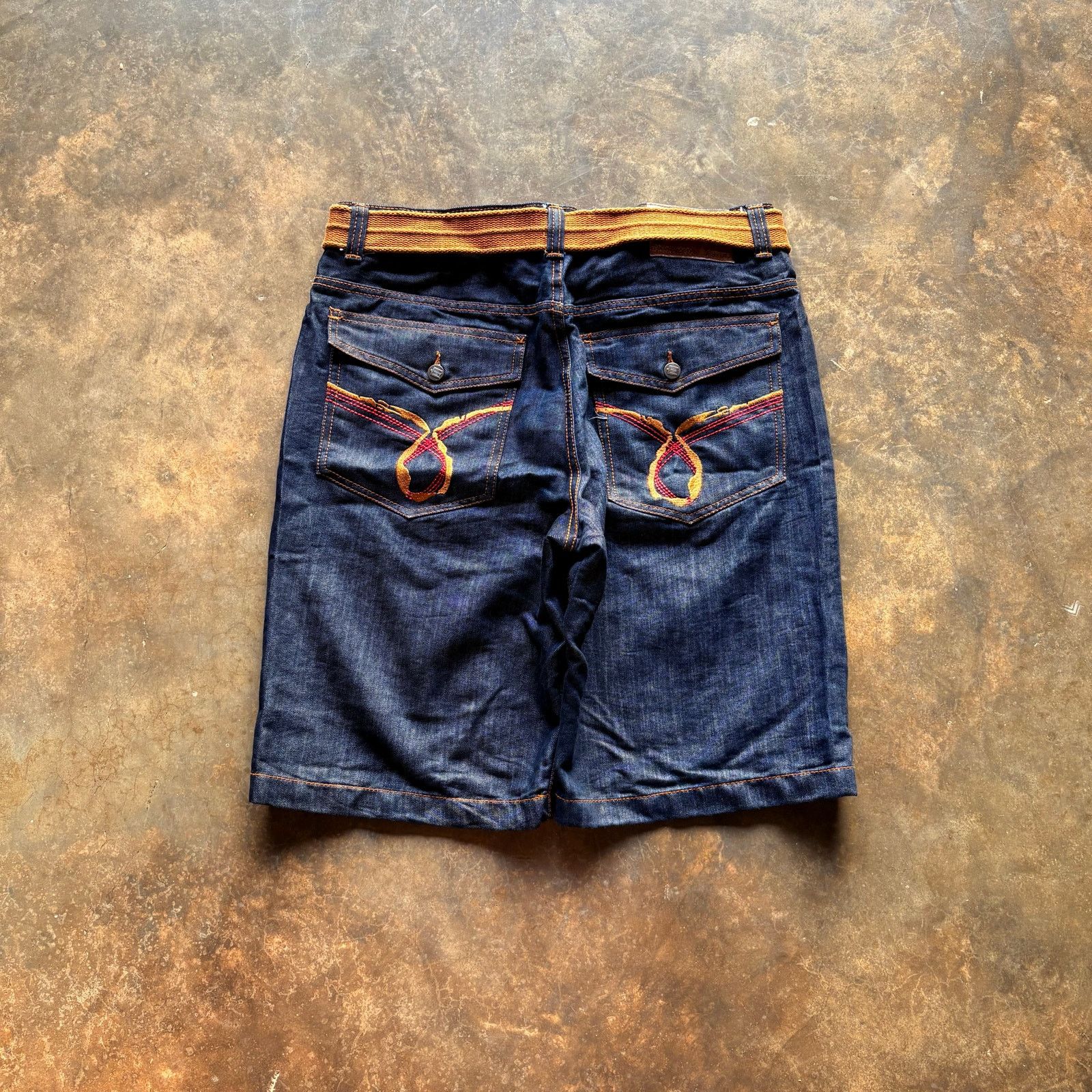 Vintage Vintage Baggy Y2K Essential Embroidered Jorts Size 38 Size US 38 / EU 54 - 1 Thumbnail