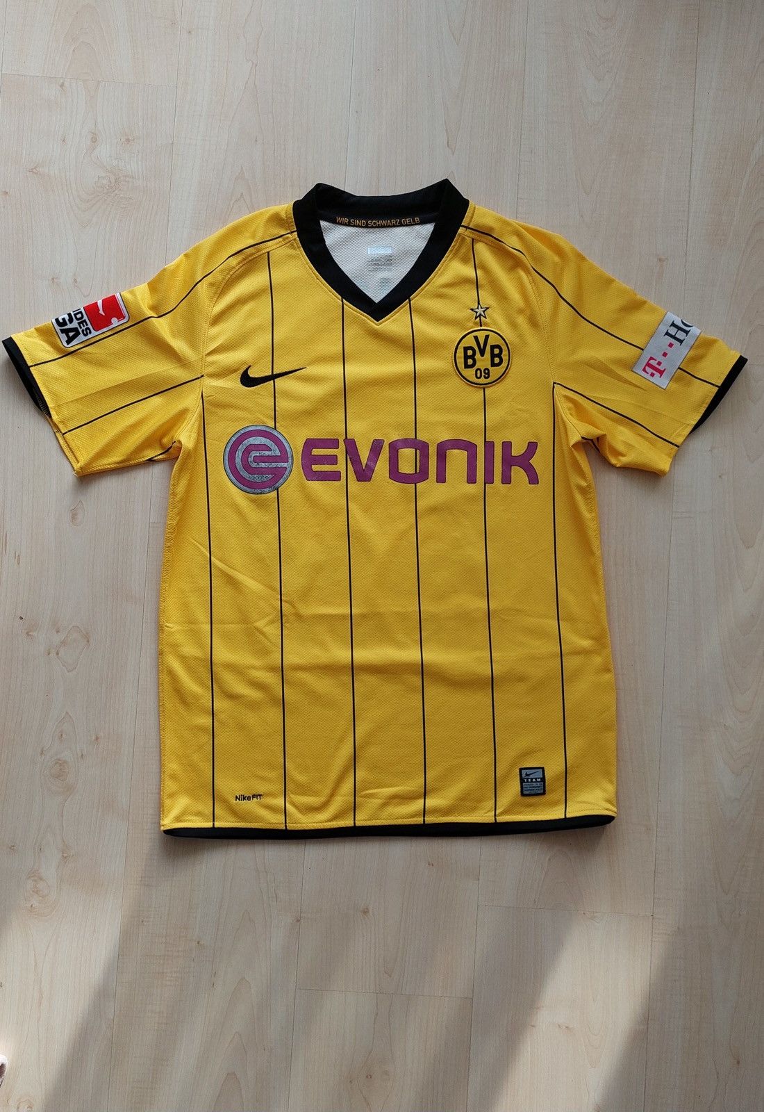 Nike × Vintage Soccer Jersey Nike Borussia Dortmund Patrick Owomoyela Size US S / EU 44-46 / 1 - 1 Thumbnail