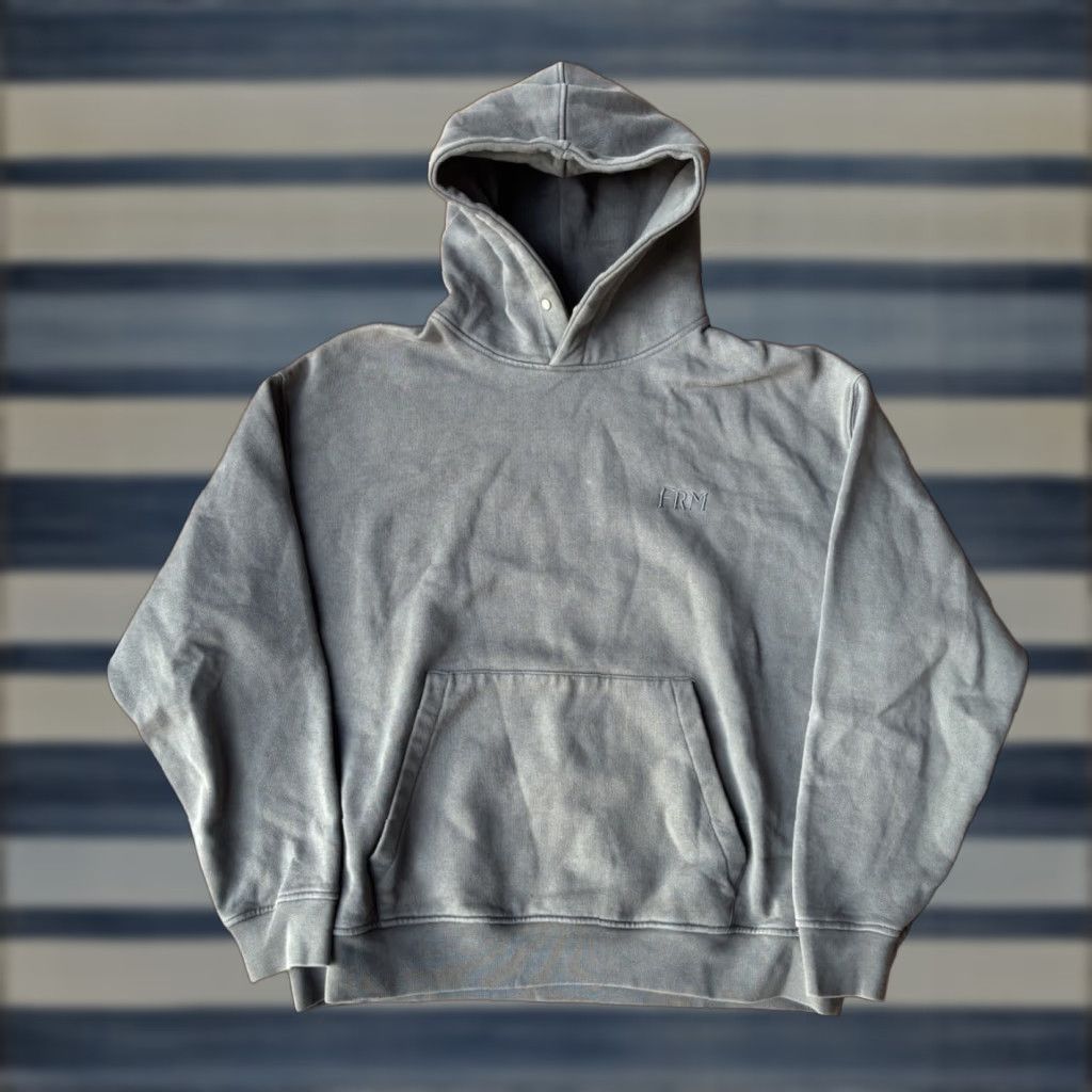 Frame VINTAGE FRAME Embroidered Pullover Hoodie Women Medium Gray Cement FRM Logo Hoodie, Crew Neck, Long Sleeve, Cotton, Activewear, Logo, Designer, 90s? Size M / US 6-8 / IT 42-44 - 1 Thumbnail