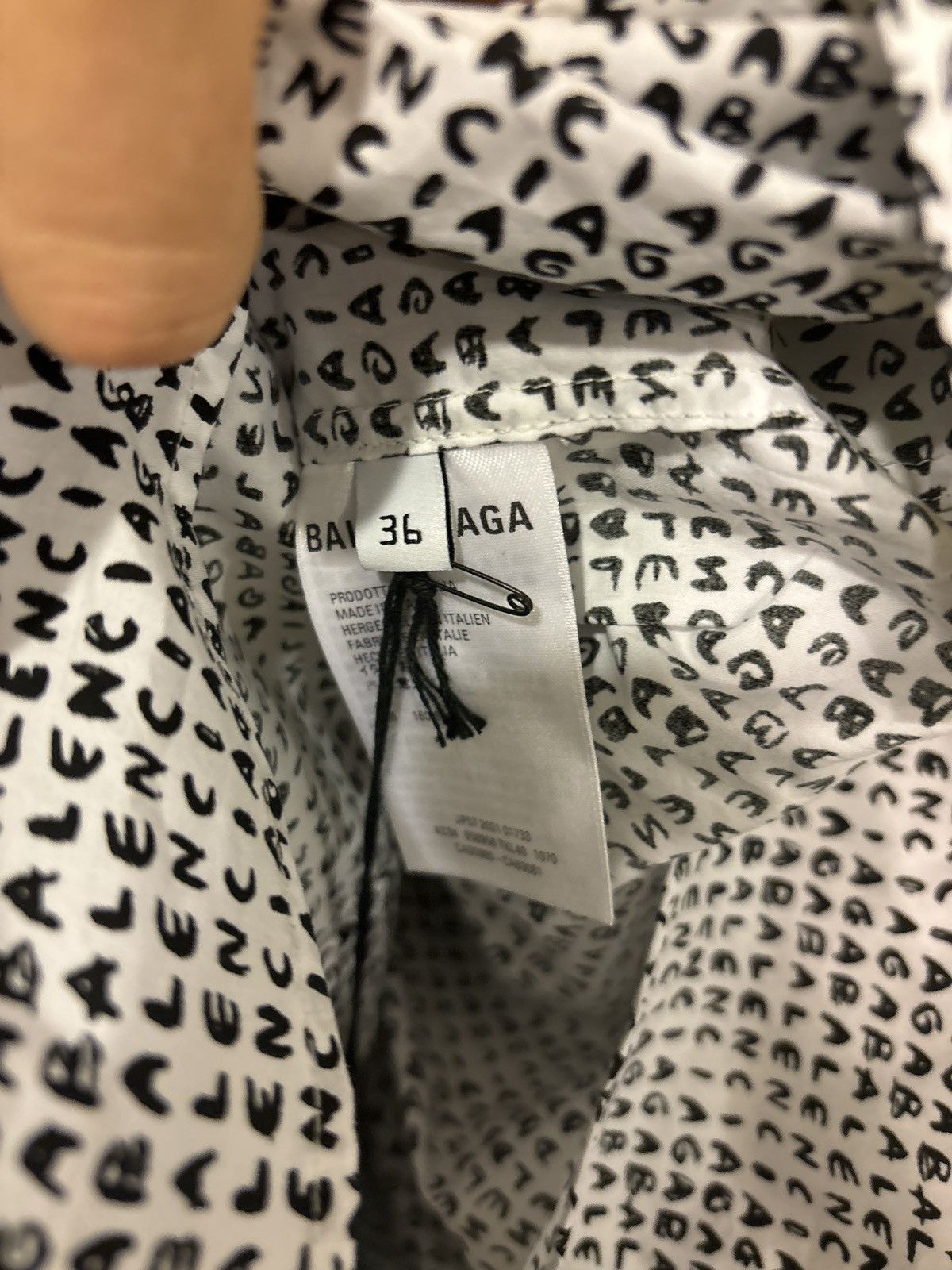 Balenciaga Balenciaga Black/White ‘All Over Logo’ Button Shirt Size US XL / EU 56 / 4 - 3 Thumbnail