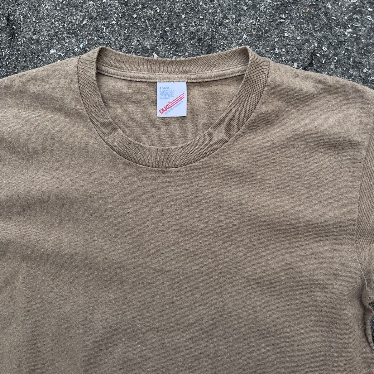 Vintage Vtg 90s DUKE ATHLETIC Faded Brown Single Stitch Shirt Size US S / EU 44-46 / 1 - 2 Thumbnail