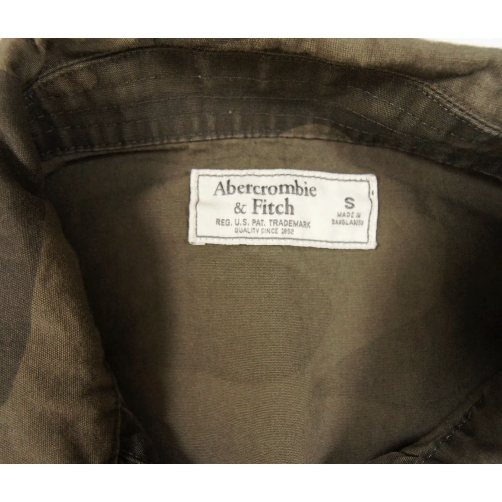 Abercrombie & Fitch Abercrombie & Fitch Shirt Mens Small Green Camouflage Button Down Military Army Size US S / EU 44-46 / 1 - 5 Thumbnail